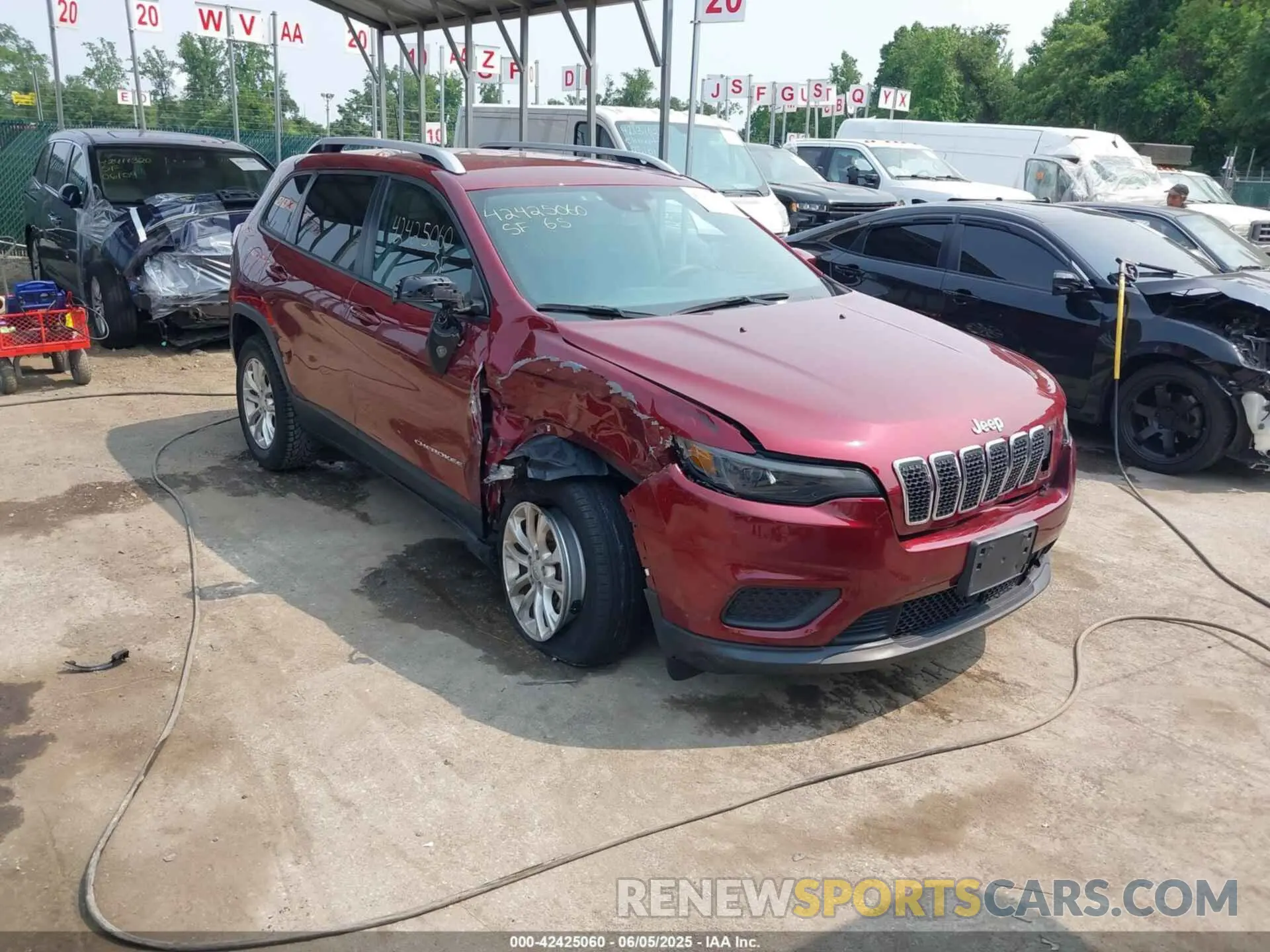 1 Photograph of a damaged car 1C4PJMCB9MD193523 JEEP CHEROKEE 2021