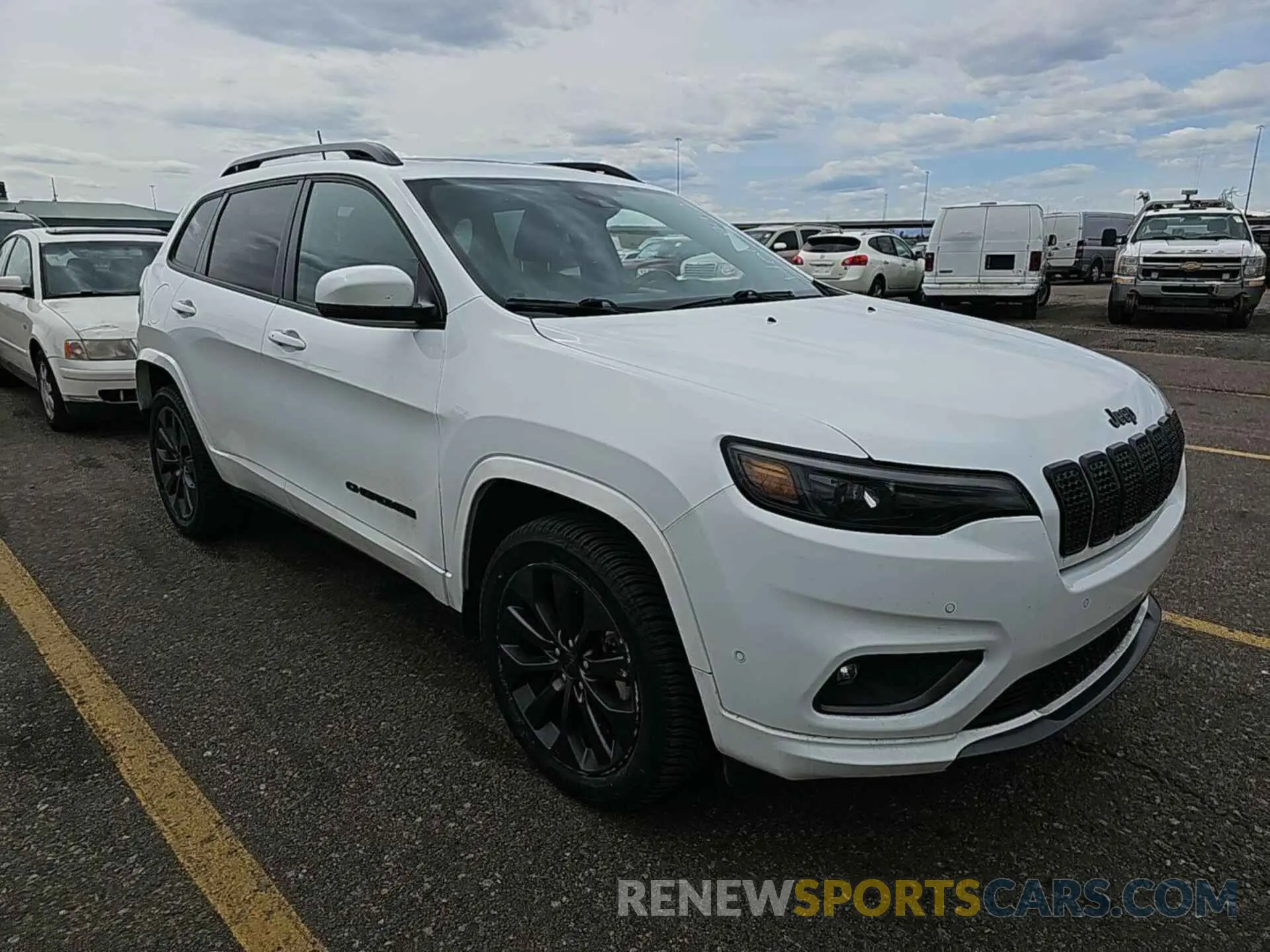 13 Photograph of a damaged car 1C4PJMDN2MD200580 JEEP CHEROKEE 2021