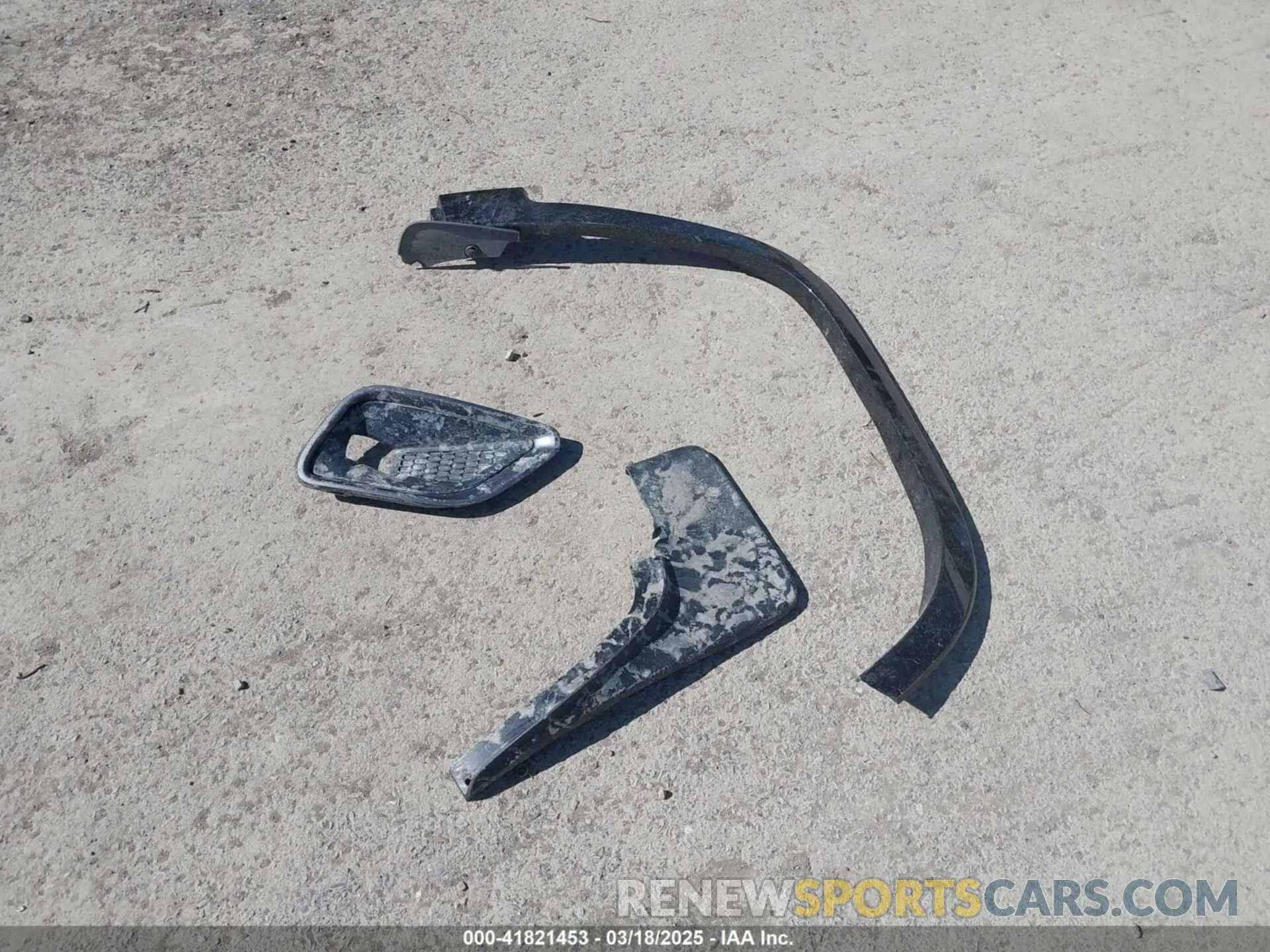 12 Photograph of a damaged car 1C4PJMDN5MD156607 JEEP CHEROKEE 2021