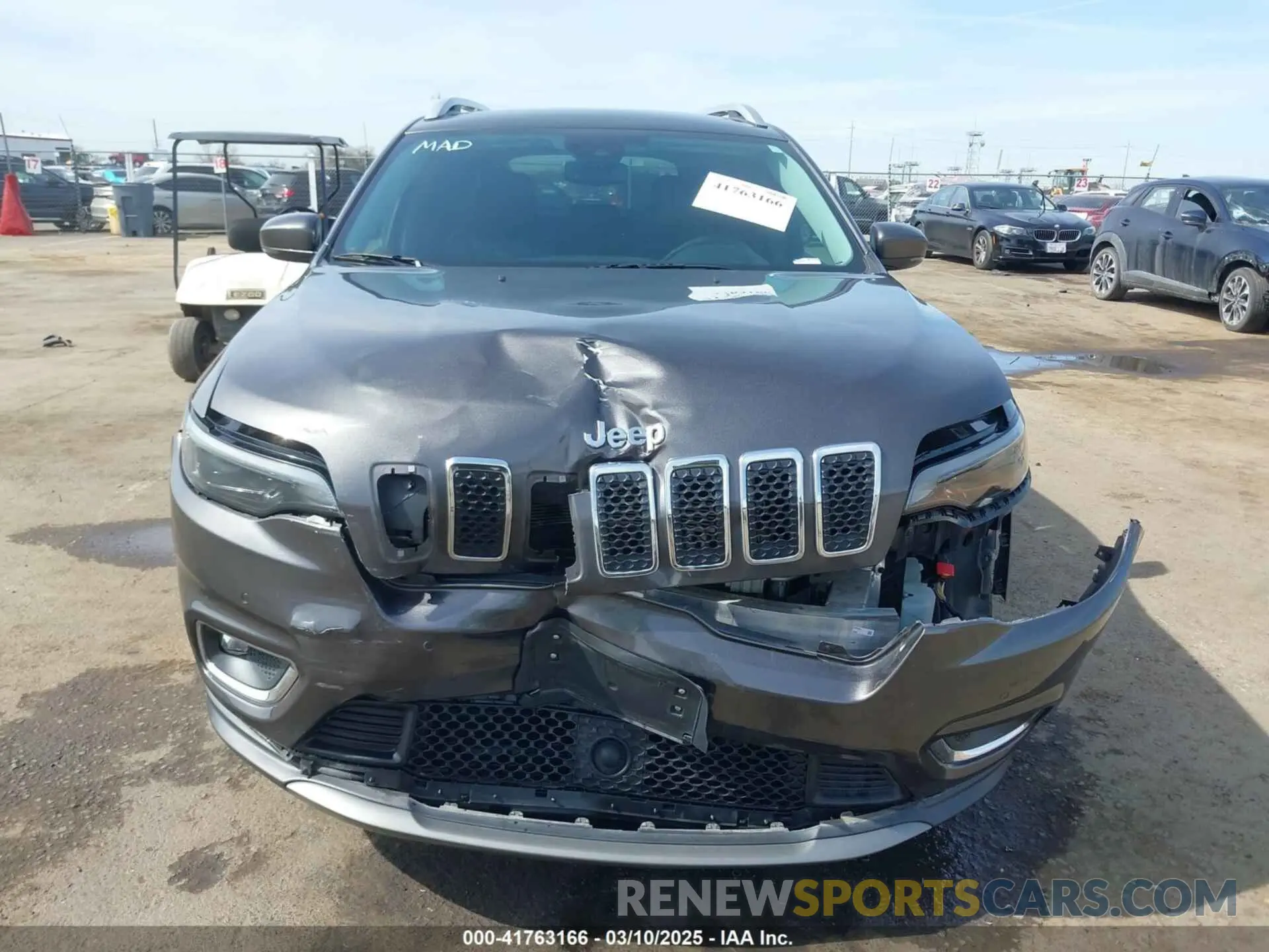 12 Photograph of a damaged car 1C4PJMDX0MD181058 JEEP CHEROKEE 2021
