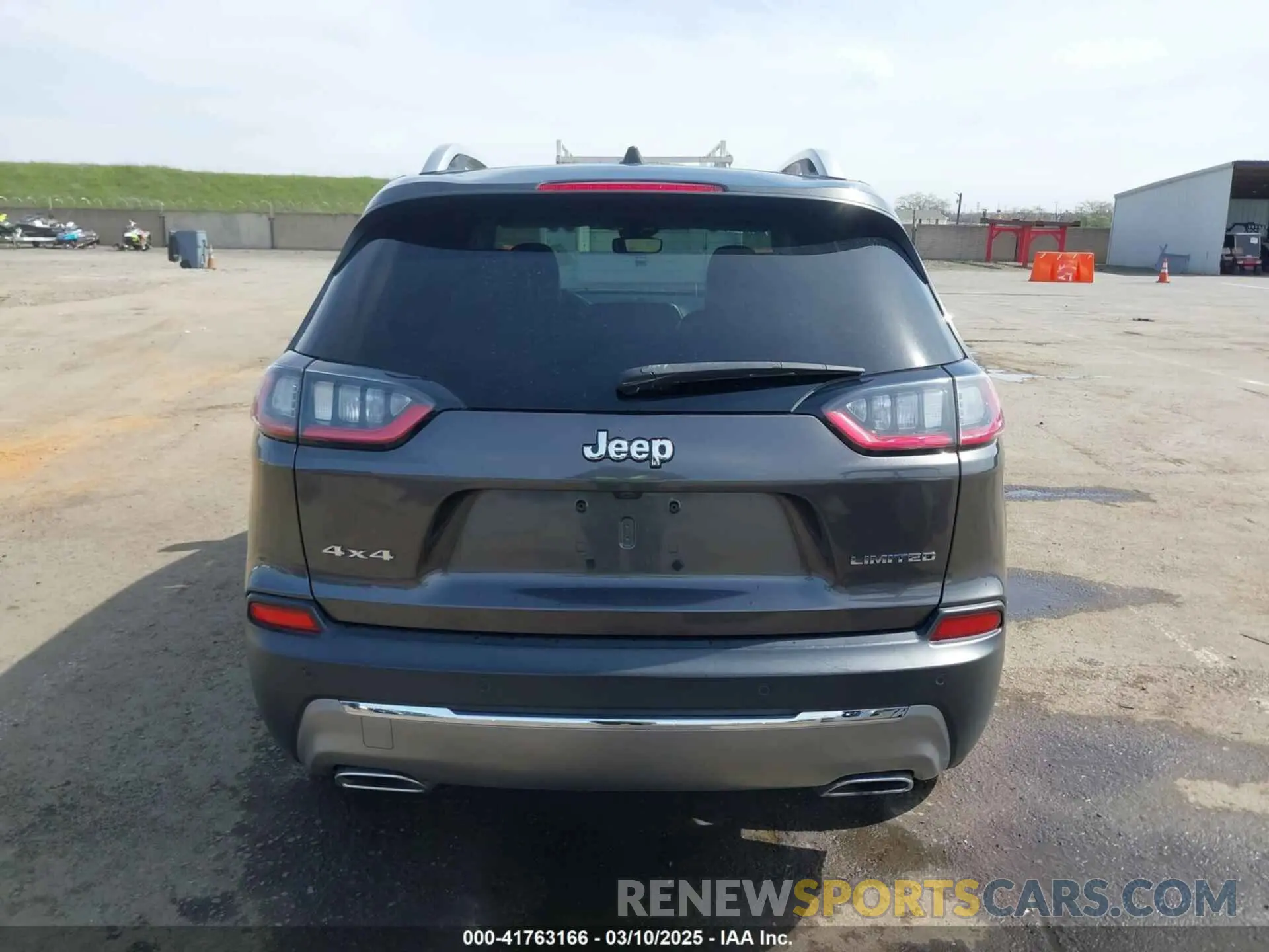 16 Photograph of a damaged car 1C4PJMDX0MD181058 JEEP CHEROKEE 2021