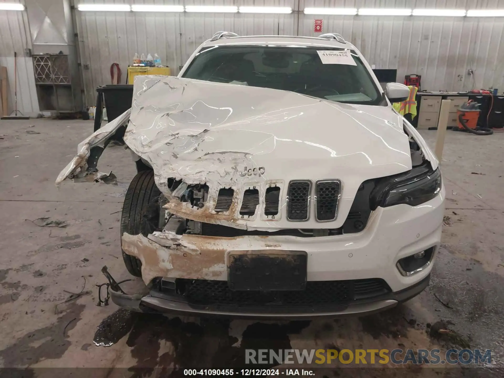 12 Photograph of a damaged car 1C4PJMDX0MD194876 JEEP CHEROKEE 2021