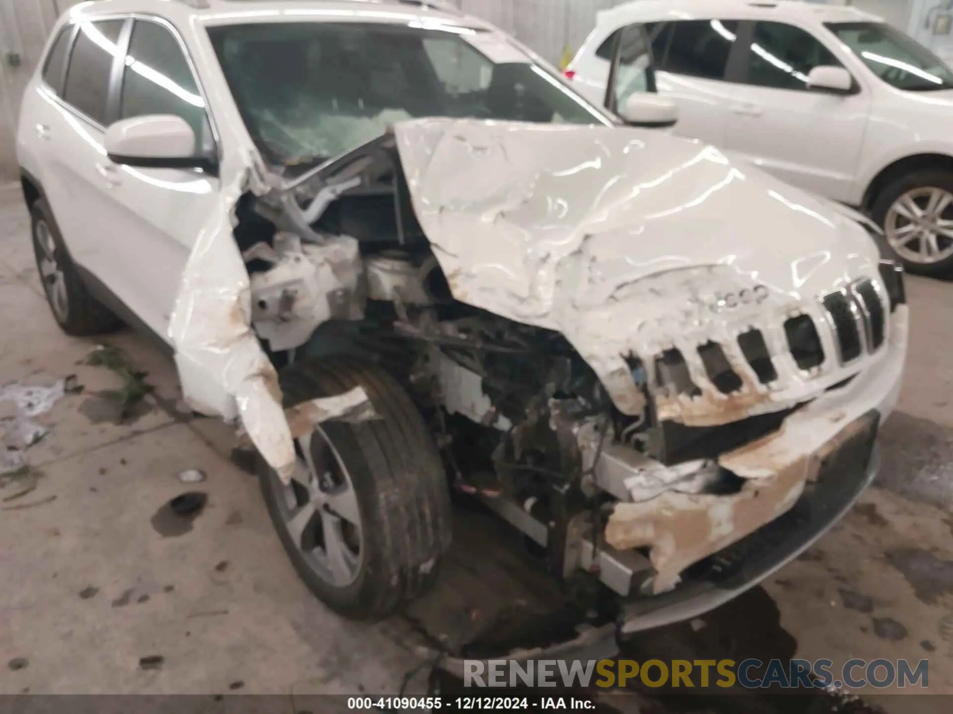 6 Photograph of a damaged car 1C4PJMDX0MD194876 JEEP CHEROKEE 2021