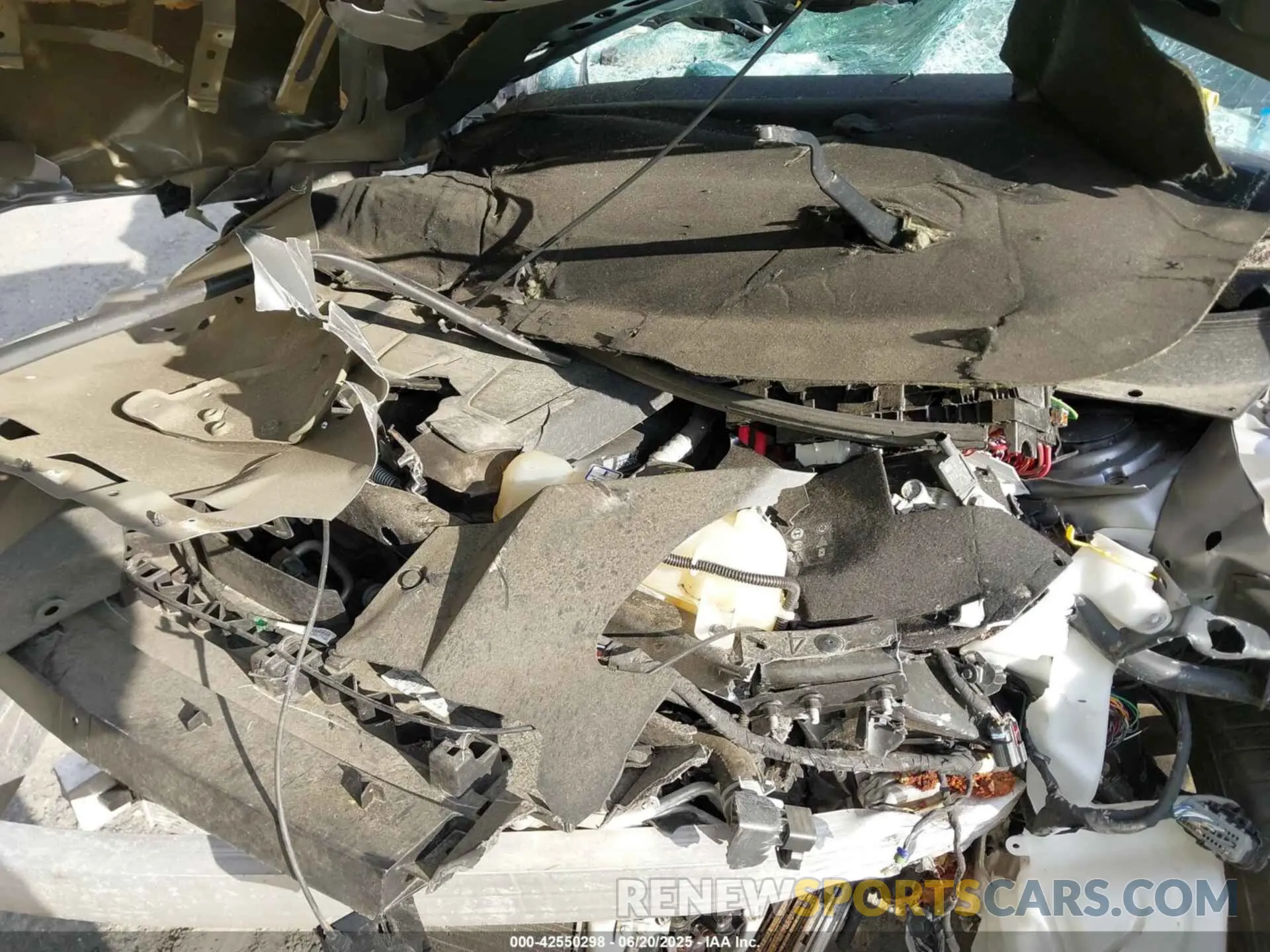 10 Photograph of a damaged car 1C4PJMDX3MD102580 JEEP CHEROKEE 2021