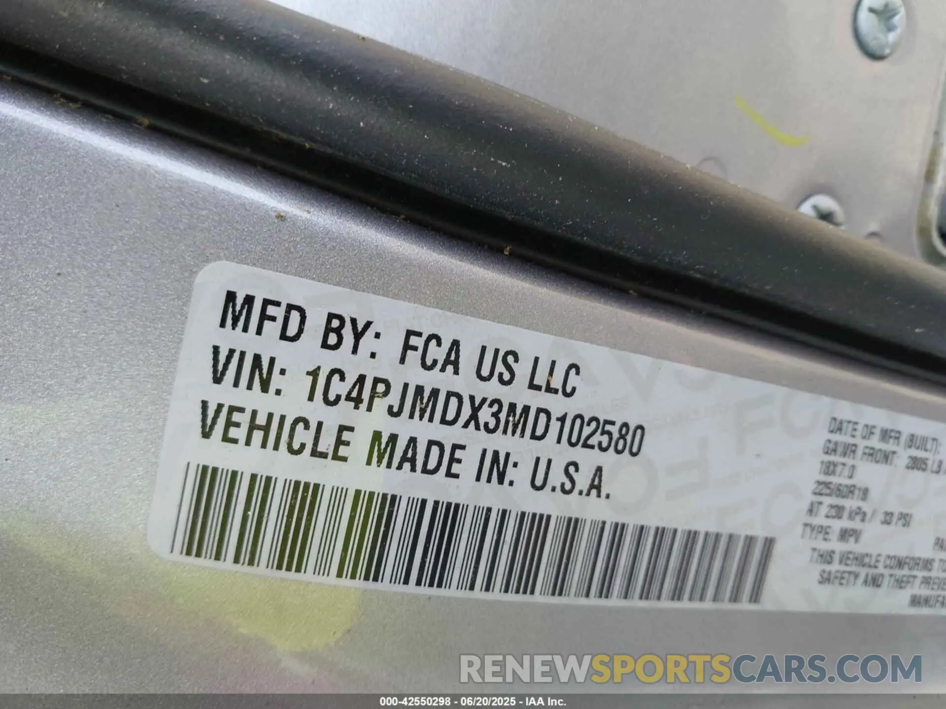 9 Photograph of a damaged car 1C4PJMDX3MD102580 JEEP CHEROKEE 2021