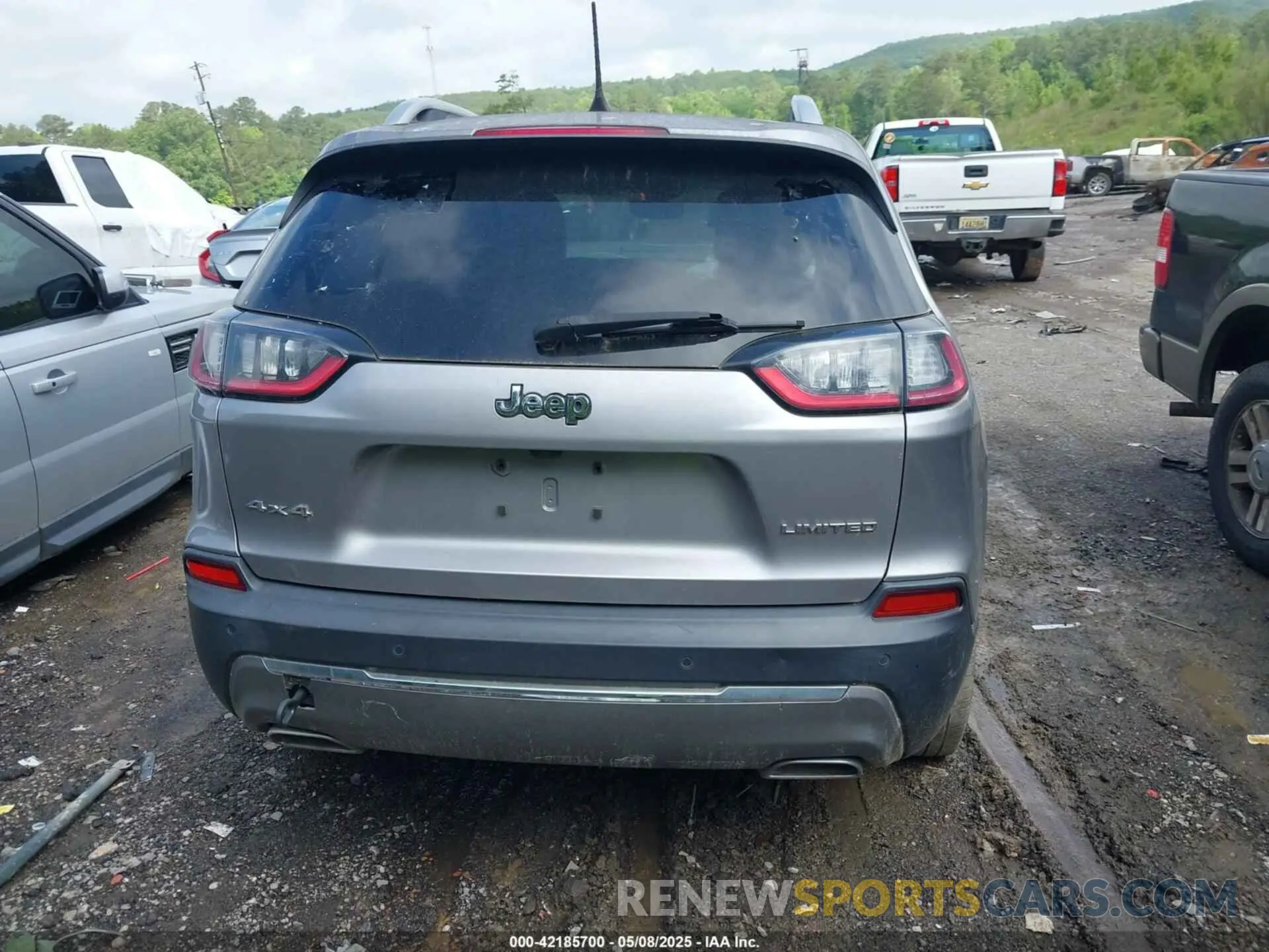 15 Photograph of a damaged car 1C4PJMDX3MD181300 JEEP CHEROKEE 2021