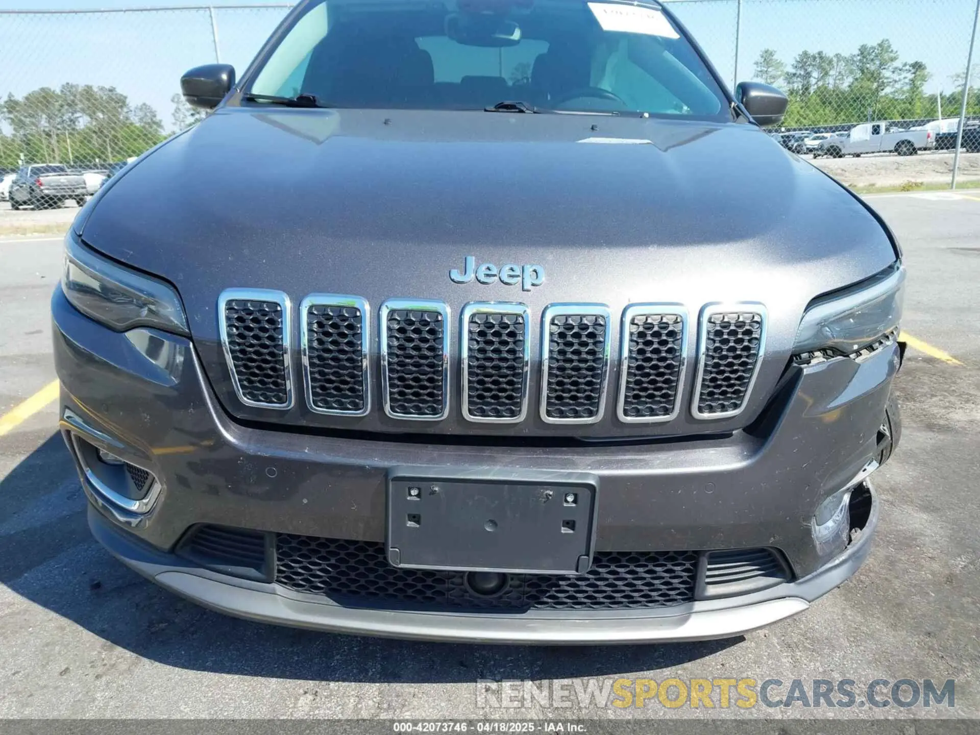 6 Photograph of a damaged car 1C4PJMDX6MD209395 JEEP CHEROKEE 2021