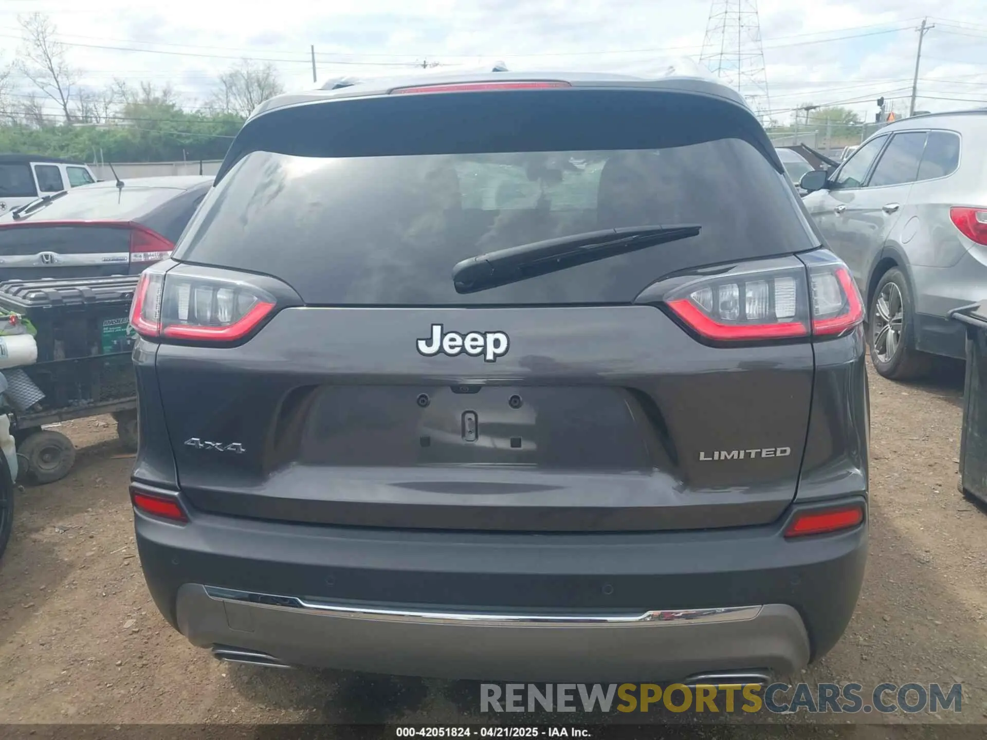 16 Photograph of a damaged car 1C4PJMDX8MD212475 JEEP CHEROKEE 2021