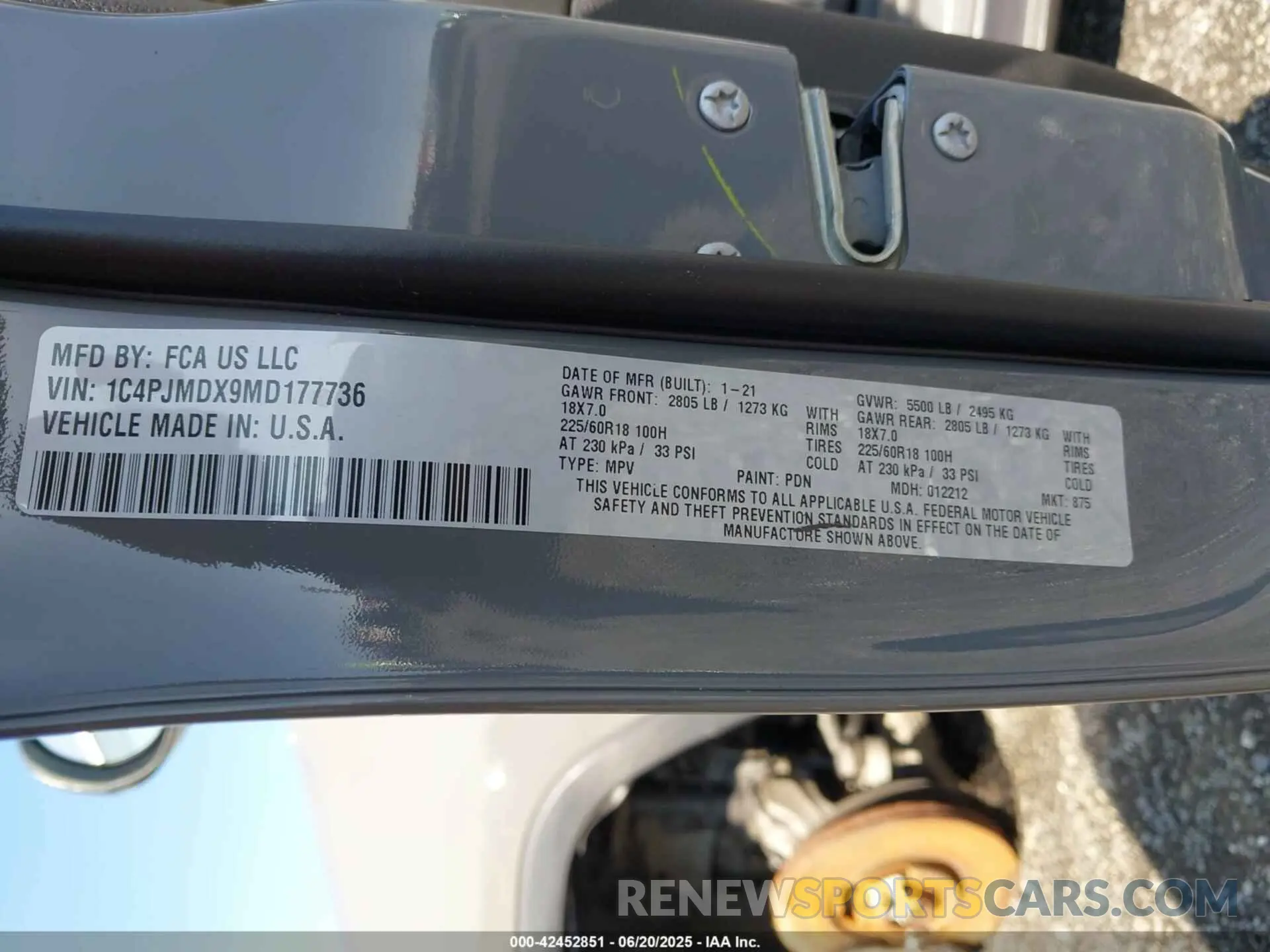 9 Photograph of a damaged car 1C4PJMDX9MD177736 JEEP CHEROKEE 2021