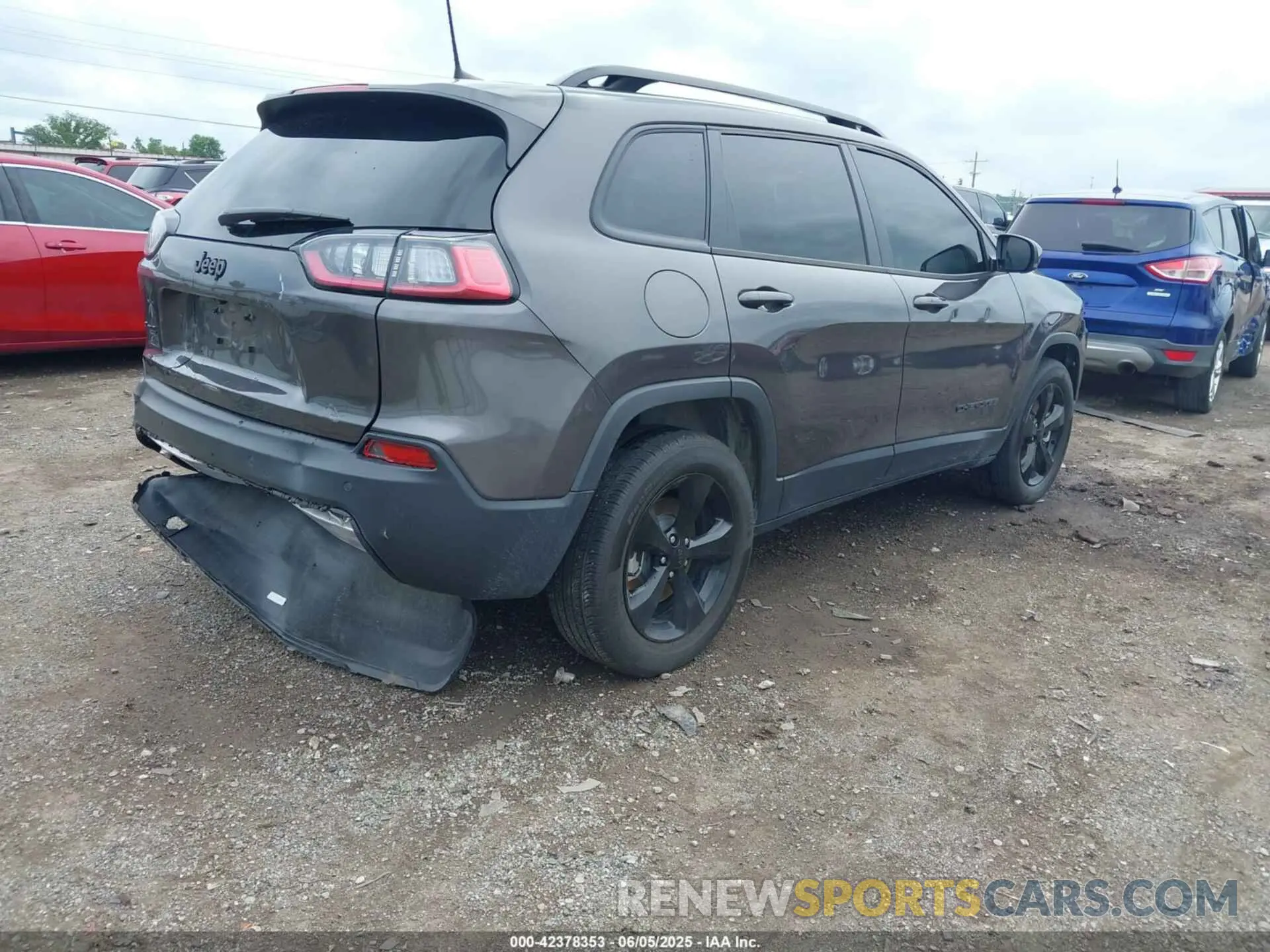 4 Photograph of a damaged car 1C4PJMLB0MD104535 JEEP CHEROKEE 2021