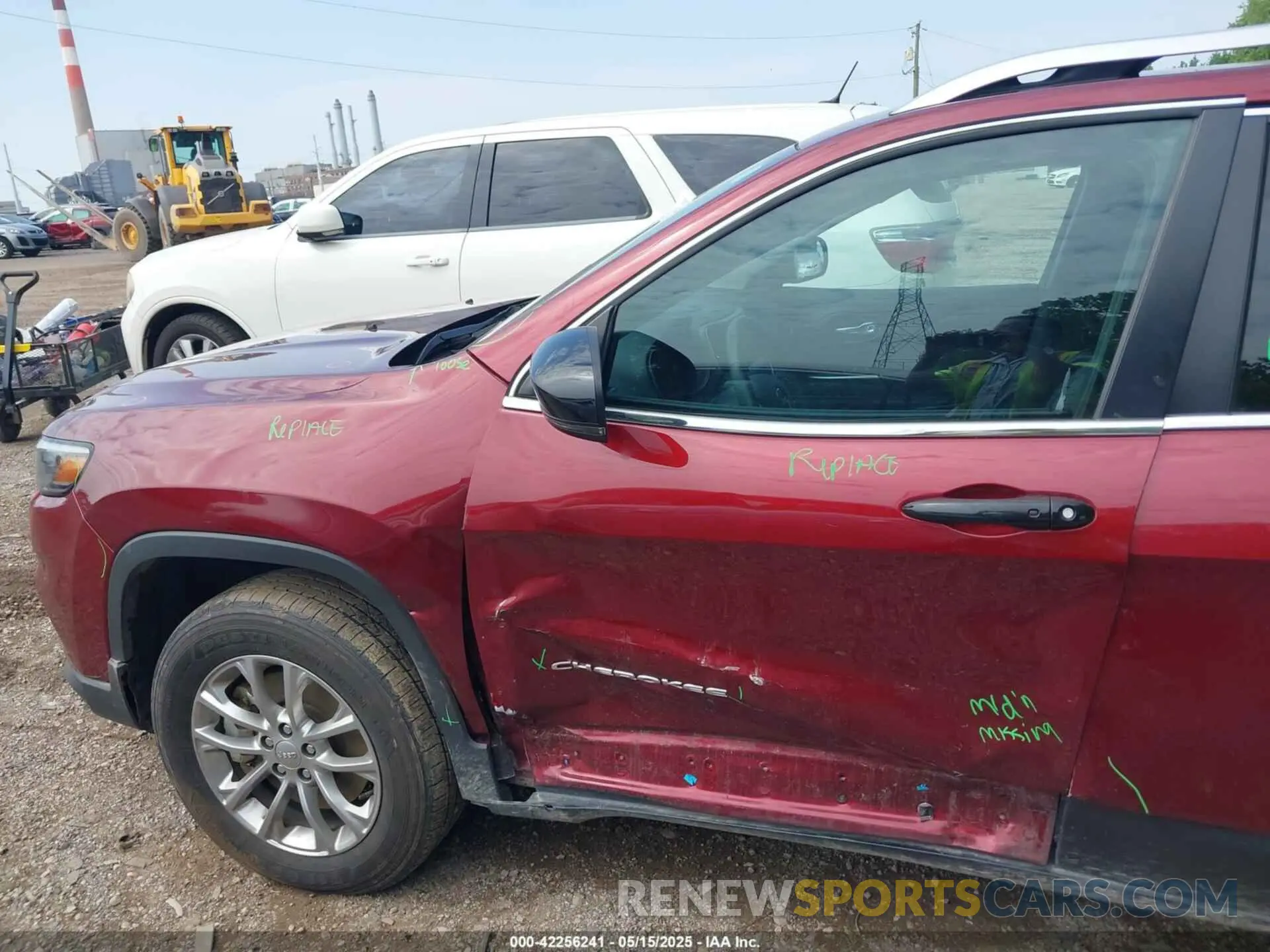 14 Photograph of a damaged car 1C4PJMLB2MD217547 JEEP CHEROKEE 2021