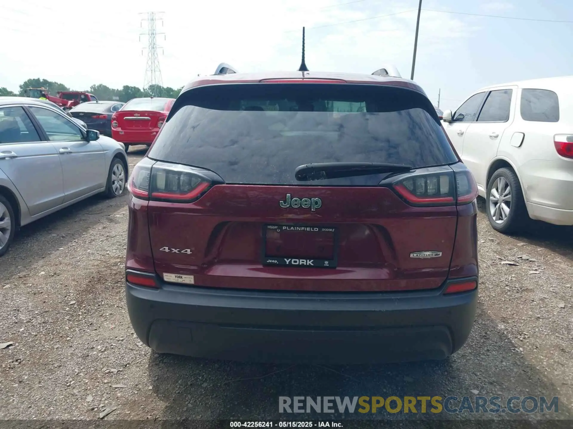 16 Photograph of a damaged car 1C4PJMLB2MD217547 JEEP CHEROKEE 2021