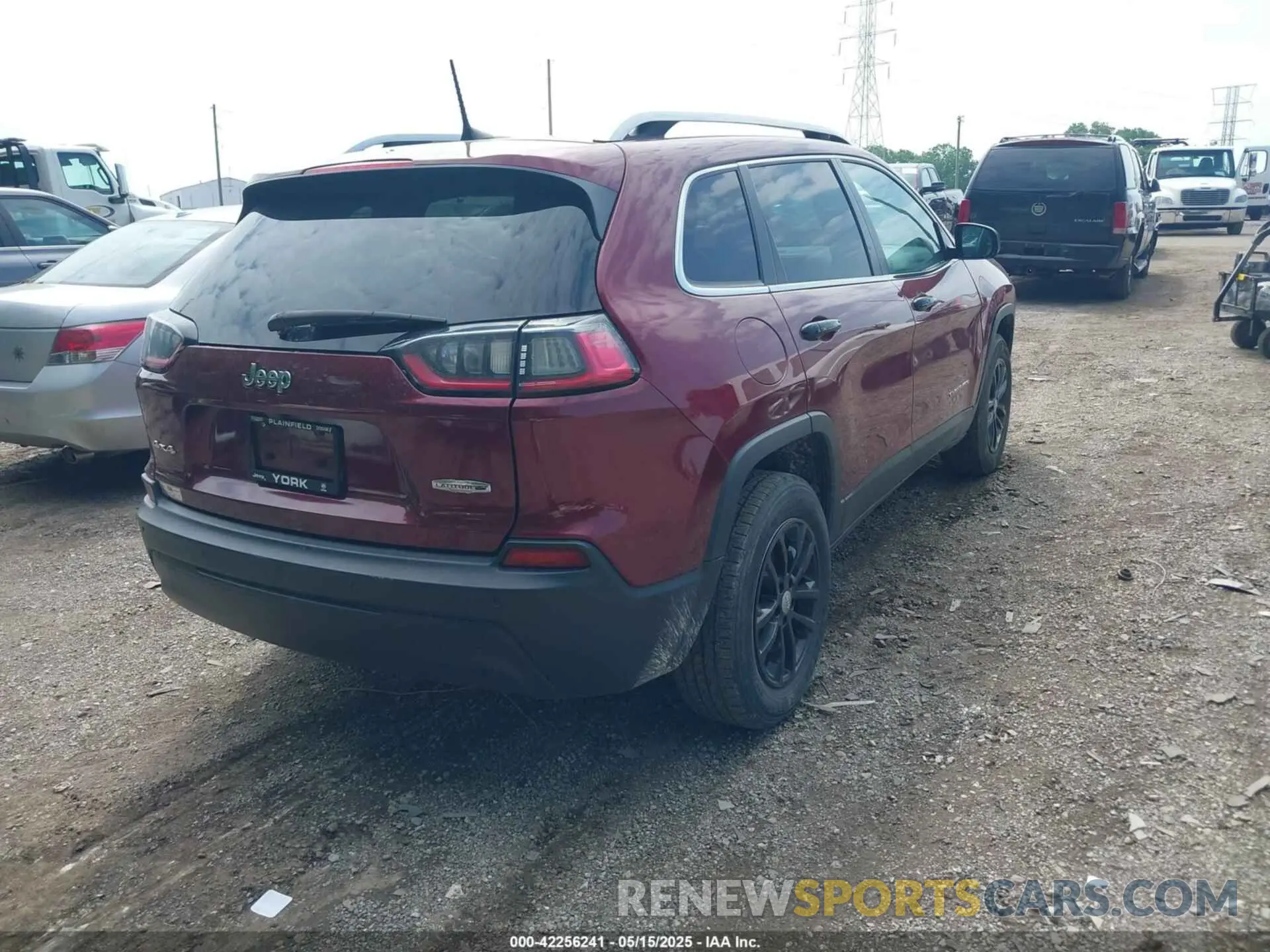 4 Photograph of a damaged car 1C4PJMLB2MD217547 JEEP CHEROKEE 2021