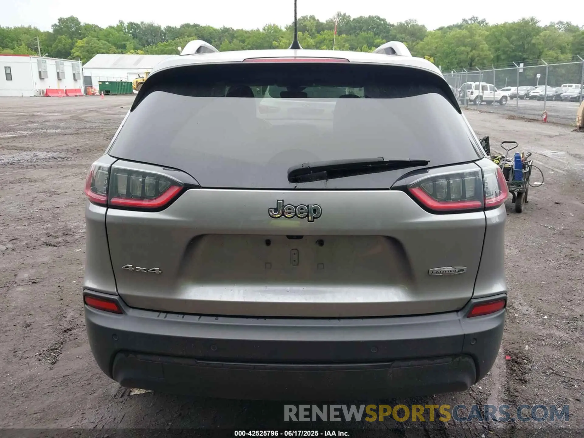 16 Photograph of a damaged car 1C4PJMLB2MD242531 JEEP CHEROKEE 2021