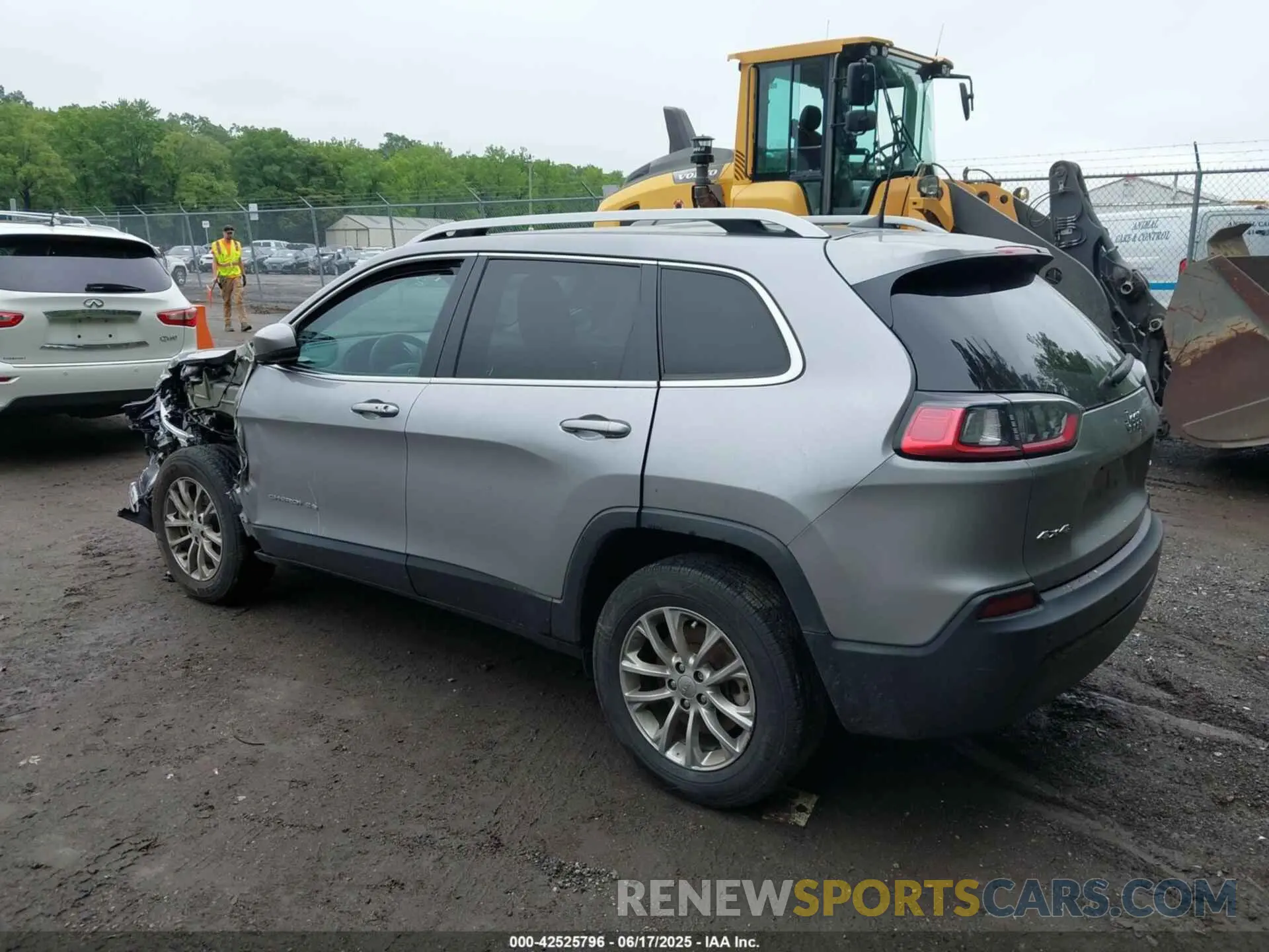 3 Photograph of a damaged car 1C4PJMLB2MD242531 JEEP CHEROKEE 2021