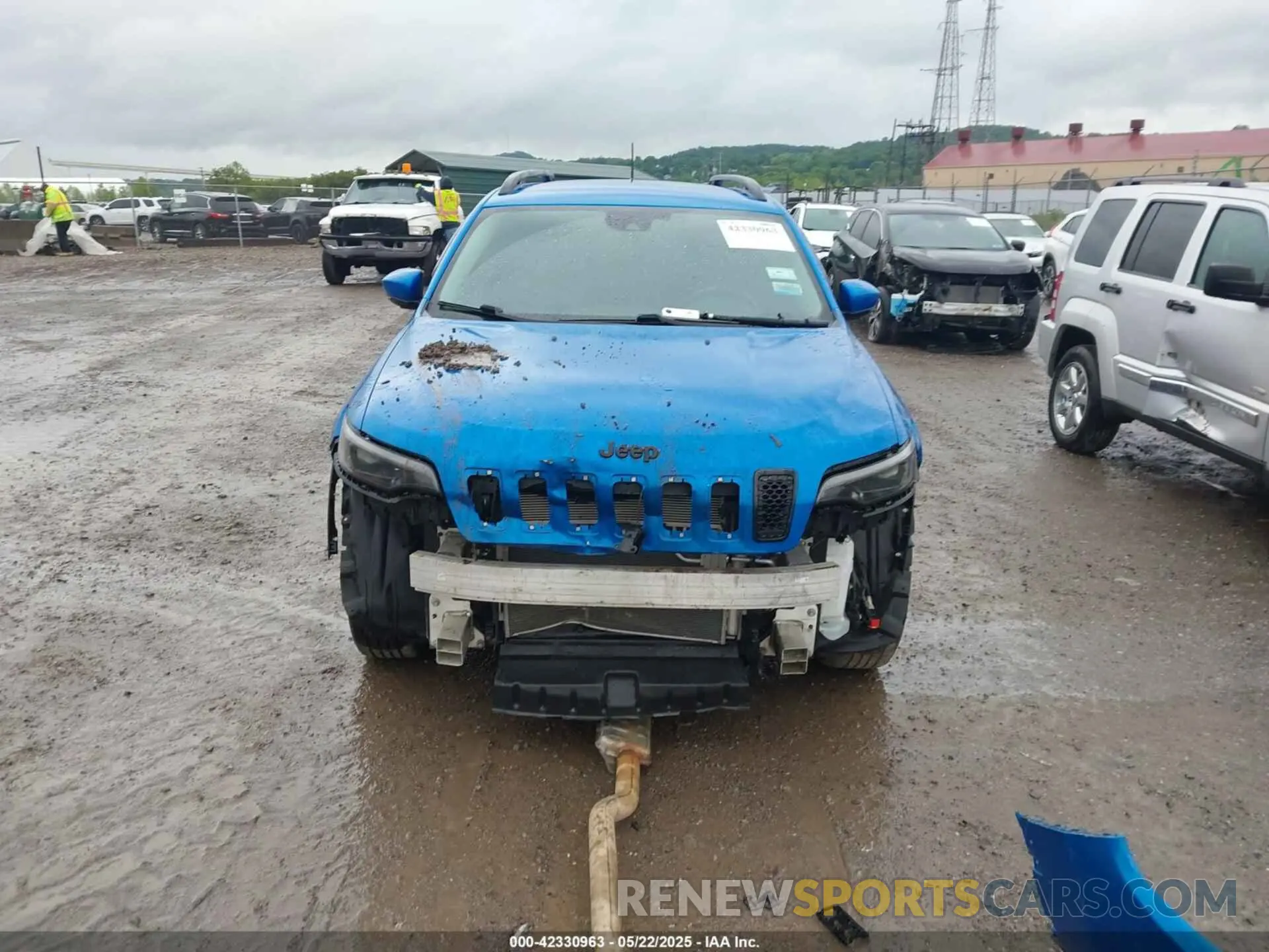 13 Photograph of a damaged car 1C4PJMLB7MD117394 JEEP CHEROKEE 2021