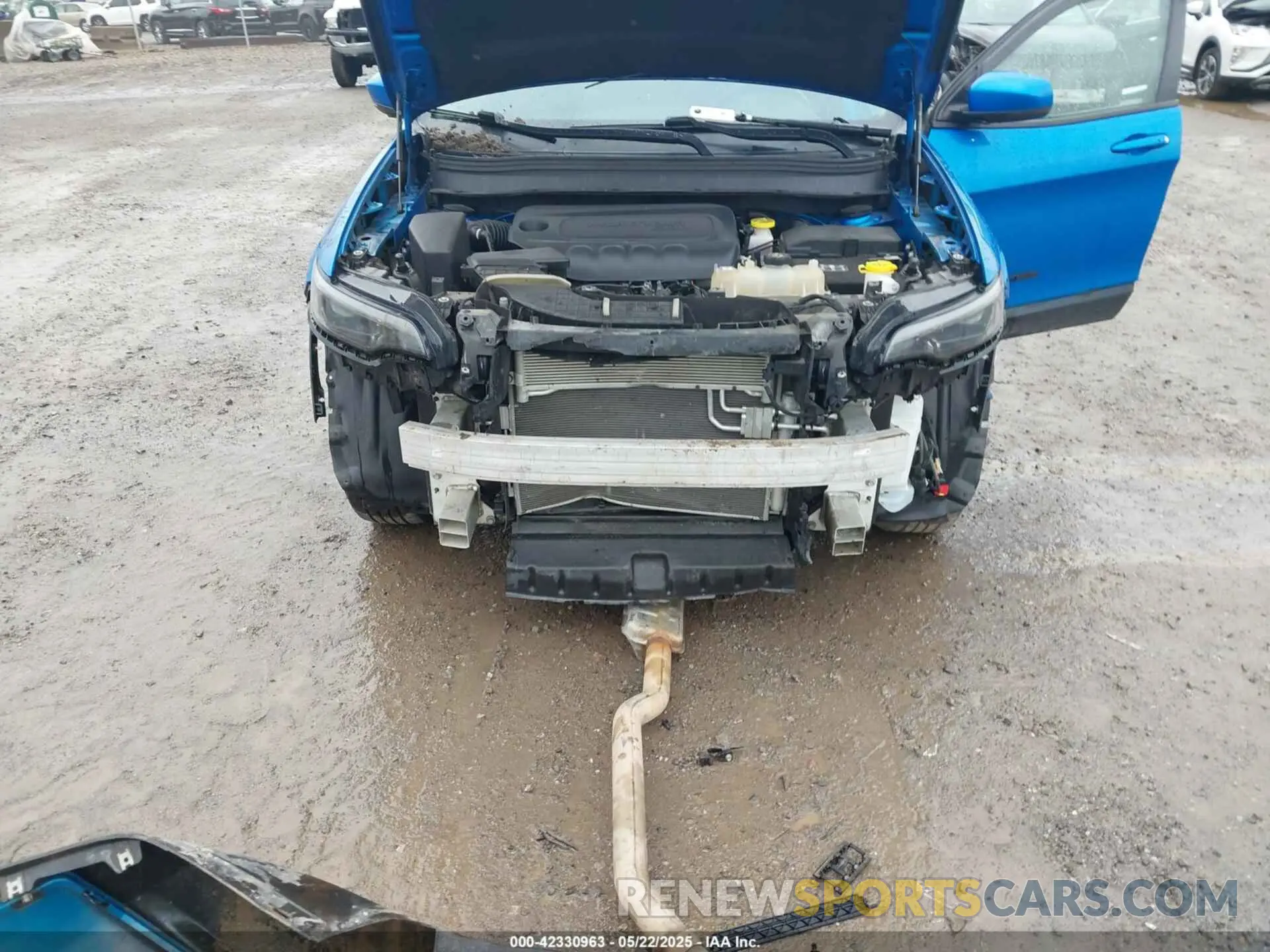 6 Photograph of a damaged car 1C4PJMLB7MD117394 JEEP CHEROKEE 2021