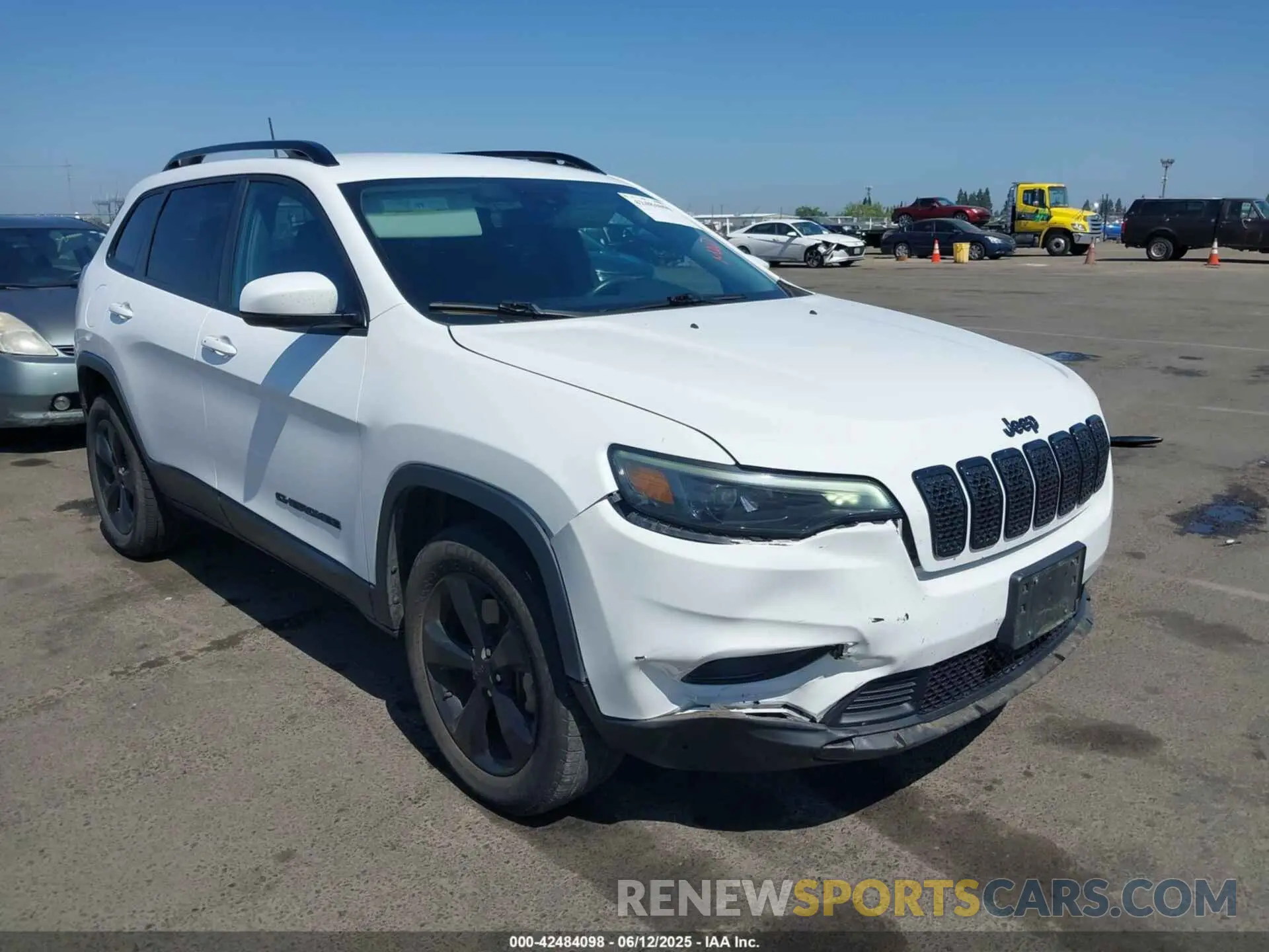 6 Photograph of a damaged car 1C4PJMLB8MD116593 JEEP CHEROKEE 2021