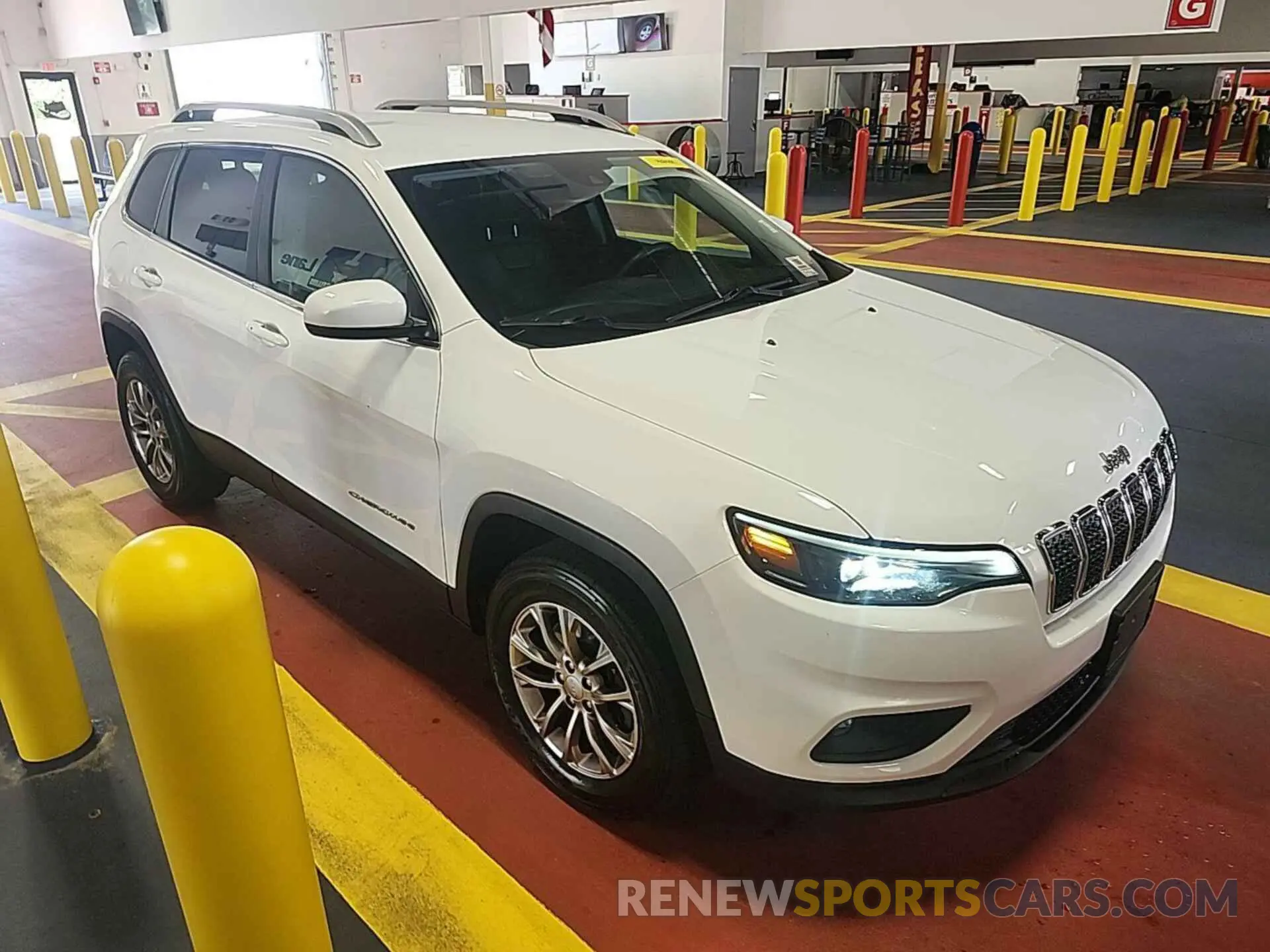 11 Photograph of a damaged car 1C4PJMLB8MD218296 JEEP CHEROKEE 2021