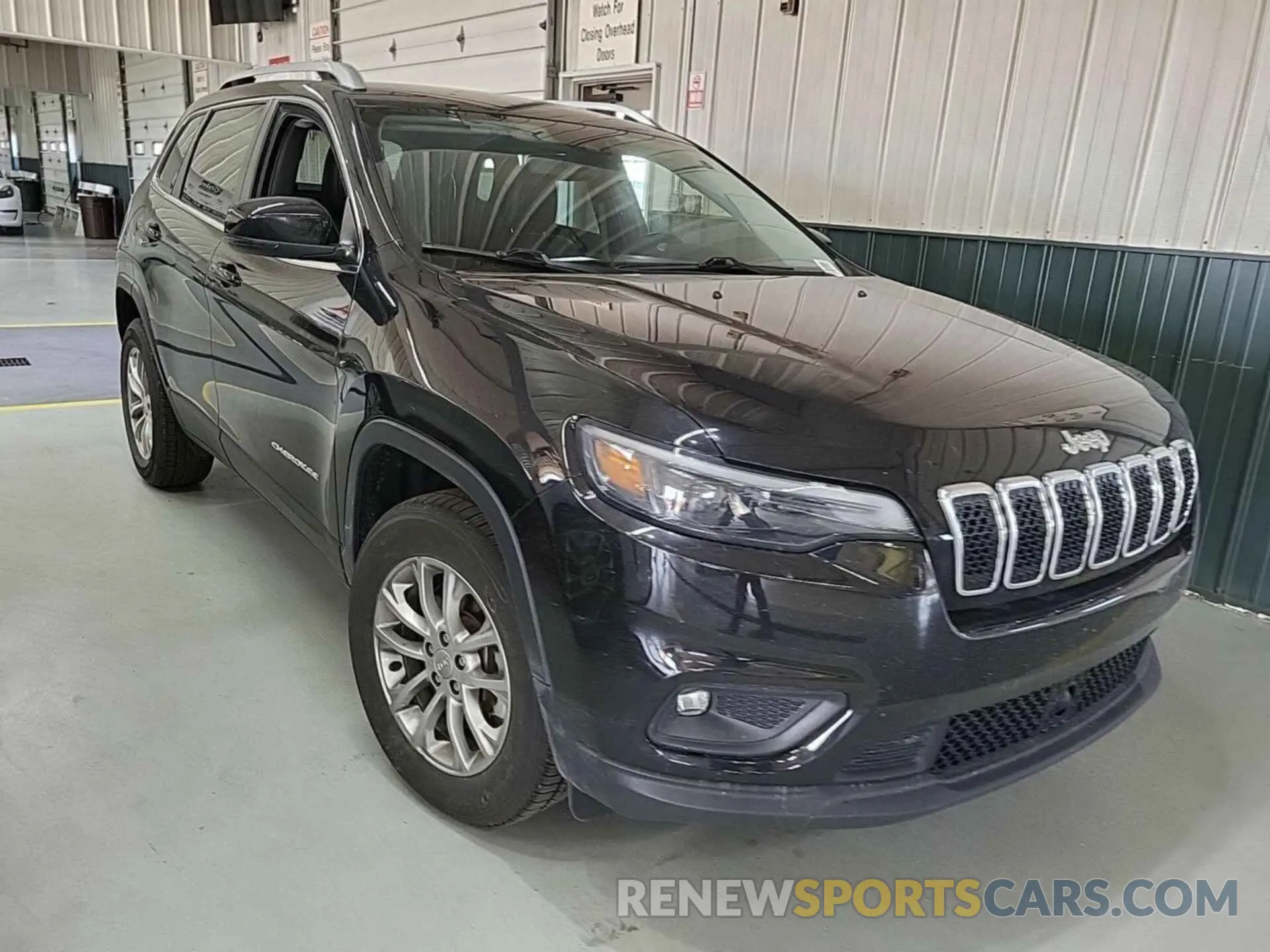 9 Photograph of a damaged car 1C4PJMLB8MD221327 JEEP CHEROKEE 2021