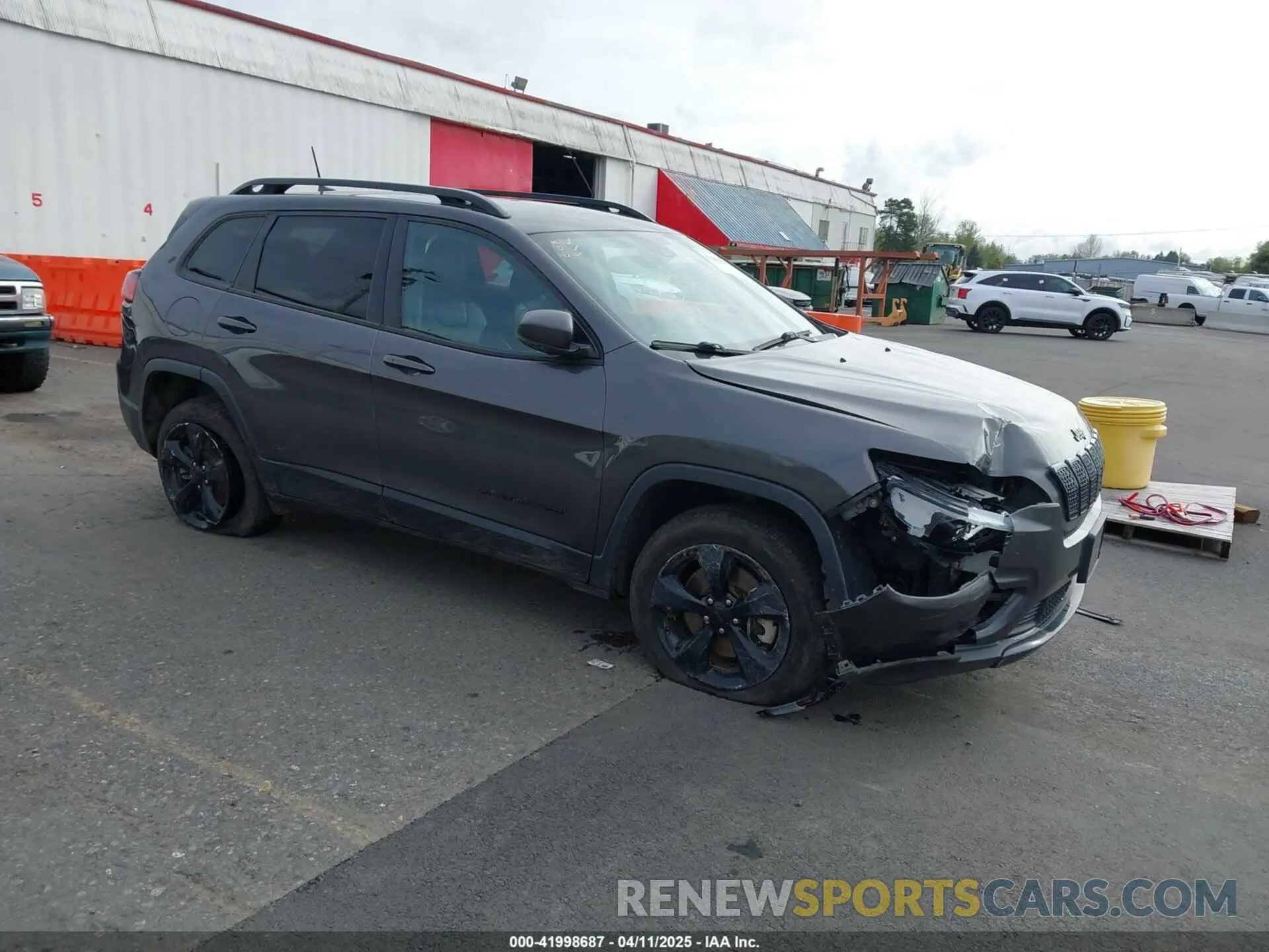 1 Photograph of a damaged car 1C4PJMLB9MD140076 JEEP CHEROKEE 2021
