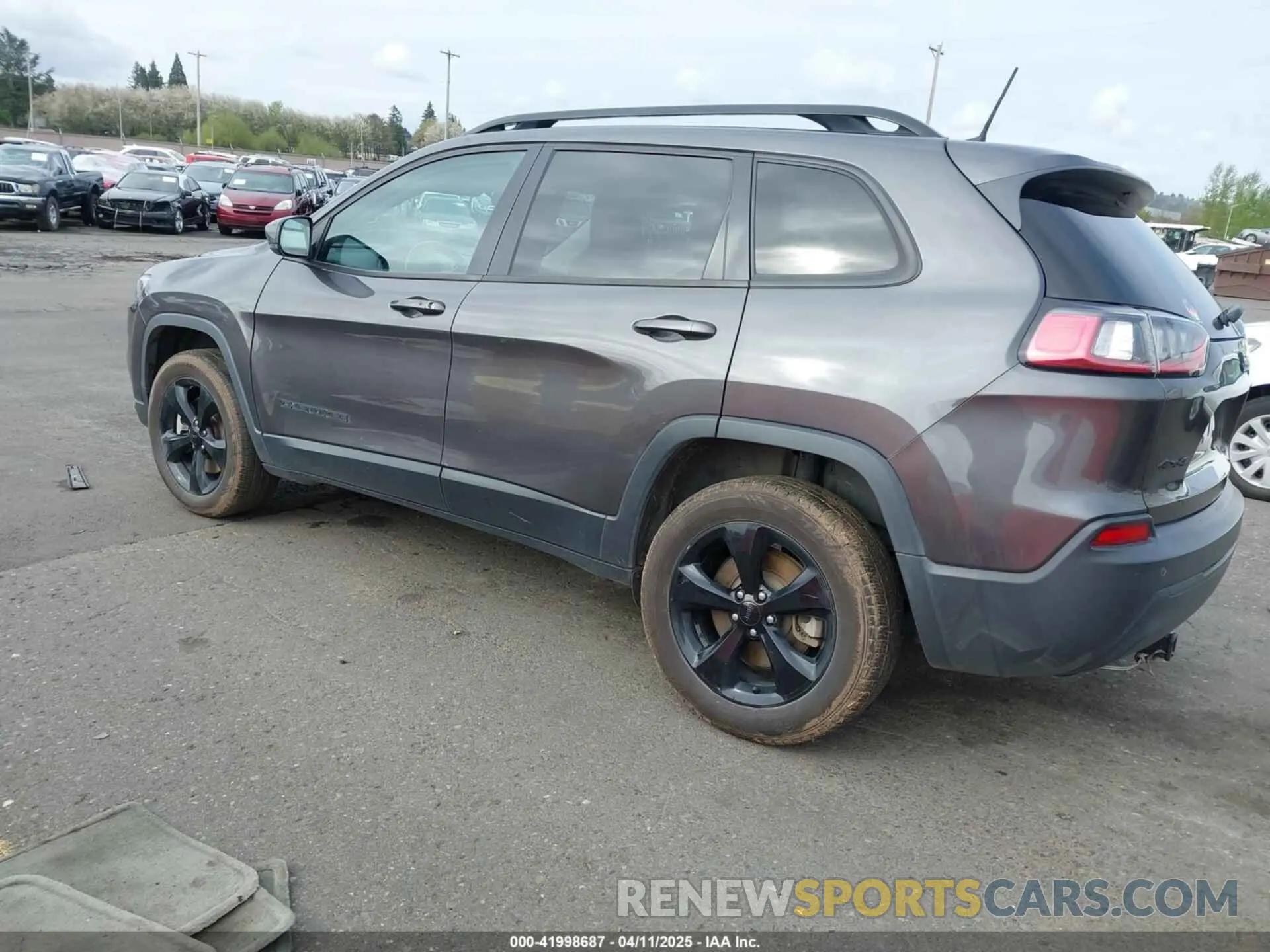 3 Photograph of a damaged car 1C4PJMLB9MD140076 JEEP CHEROKEE 2021
