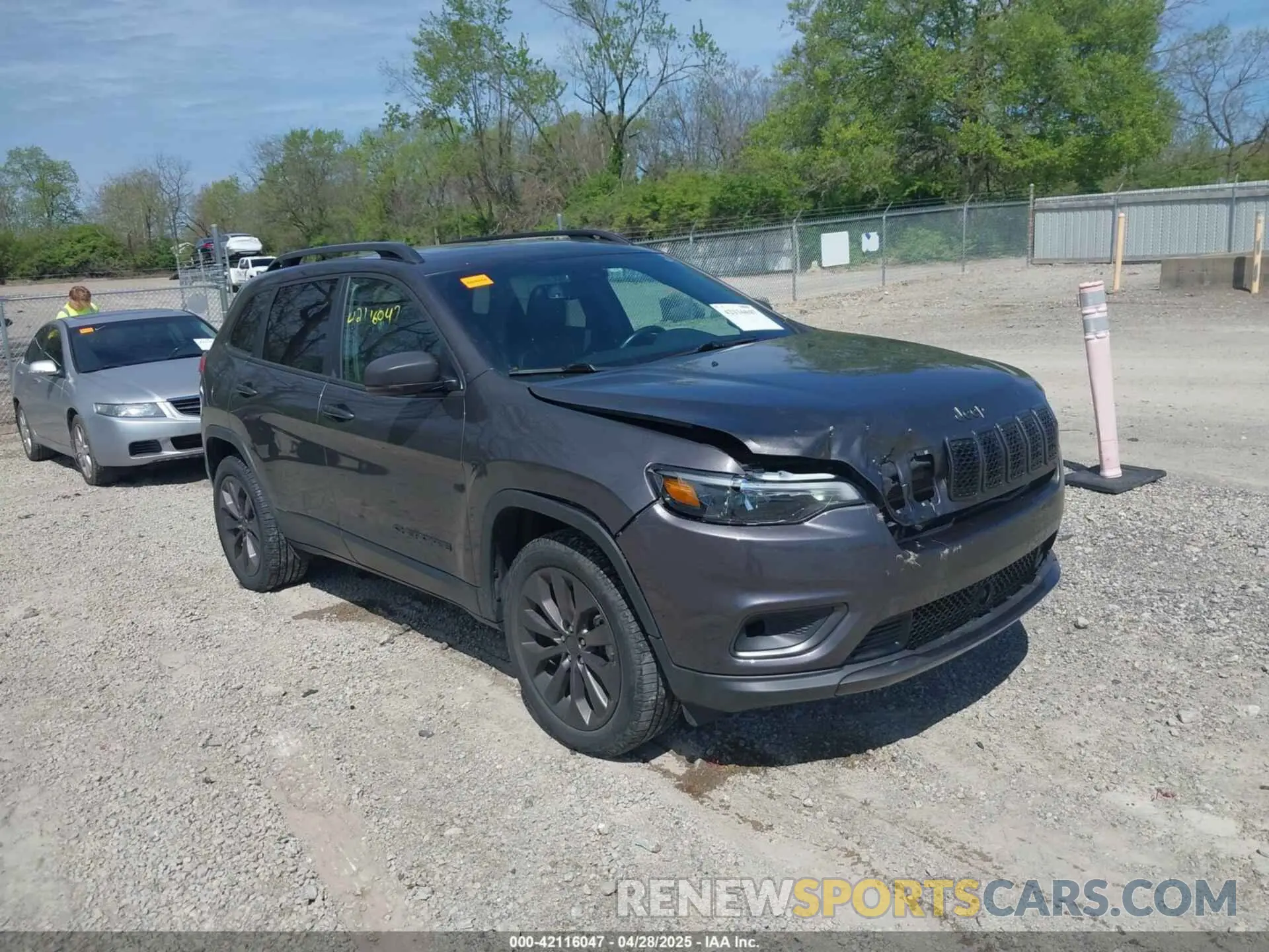 1 Photograph of a damaged car 1C4PJMMNXMD153105 JEEP CHEROKEE 2021