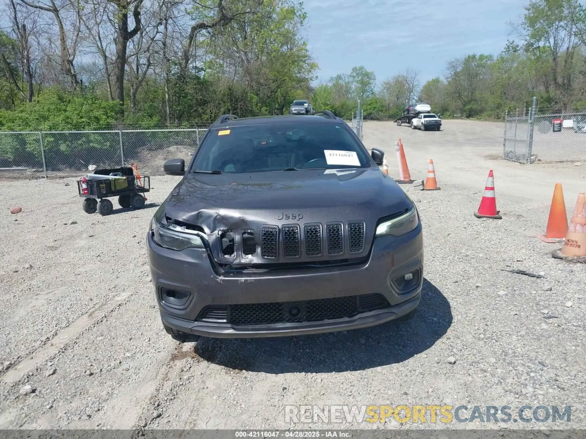 12 Photograph of a damaged car 1C4PJMMNXMD153105 JEEP CHEROKEE 2021