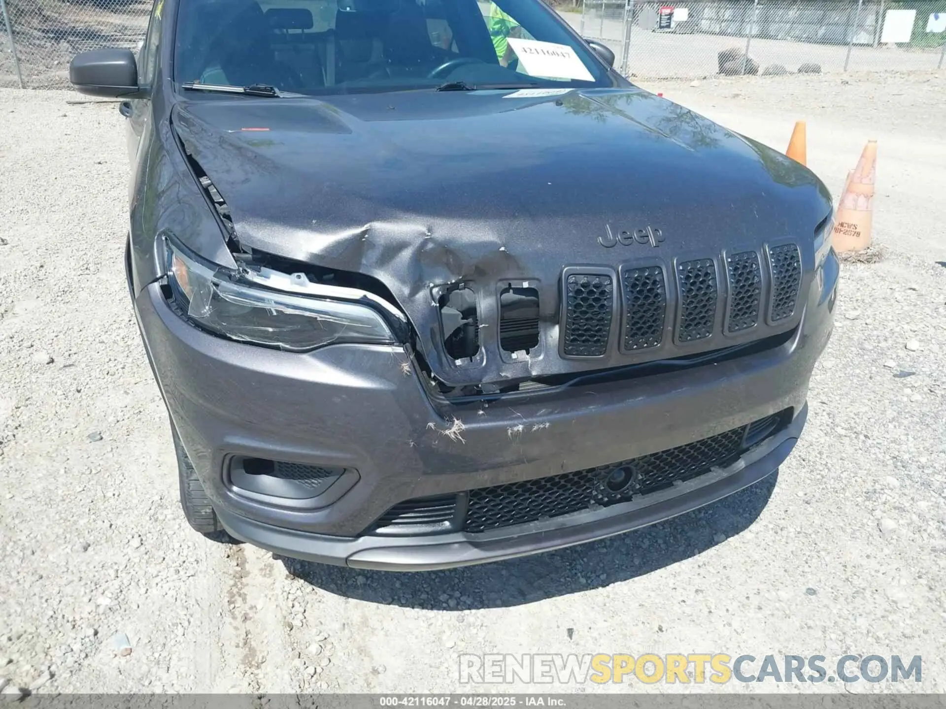 6 Photograph of a damaged car 1C4PJMMNXMD153105 JEEP CHEROKEE 2021