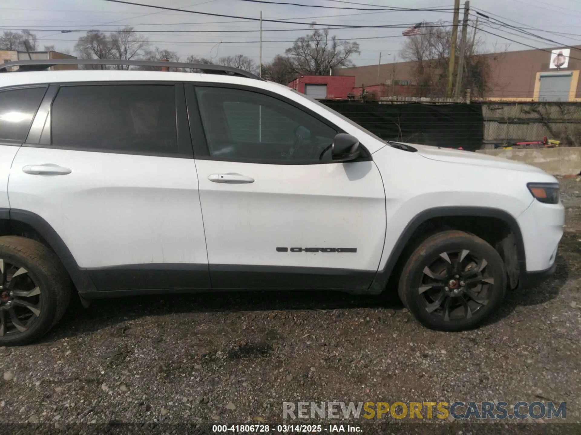 12 Photograph of a damaged car 1C4PJMMX0MD193193 JEEP CHEROKEE 2021