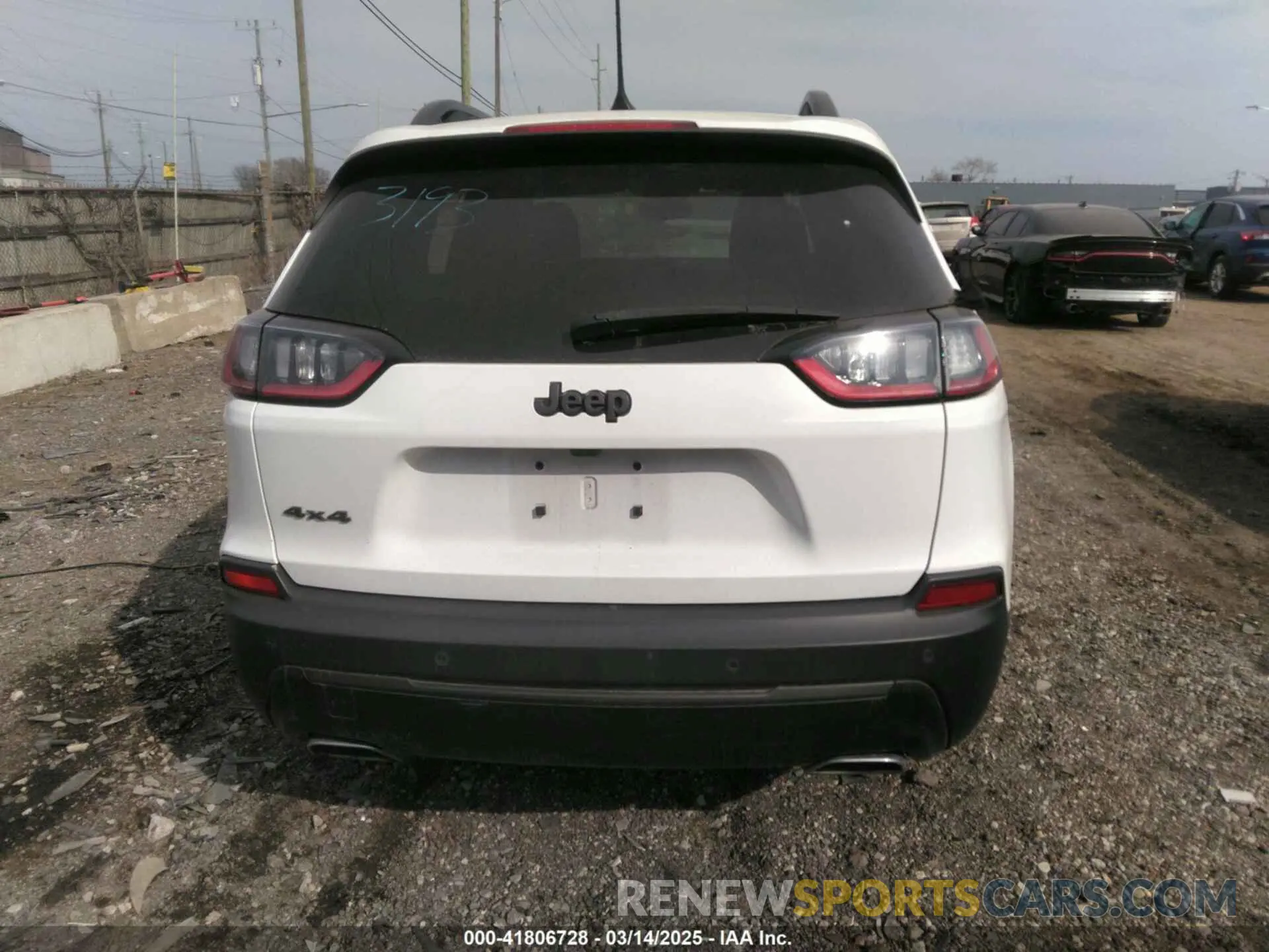 15 Photograph of a damaged car 1C4PJMMX0MD193193 JEEP CHEROKEE 2021