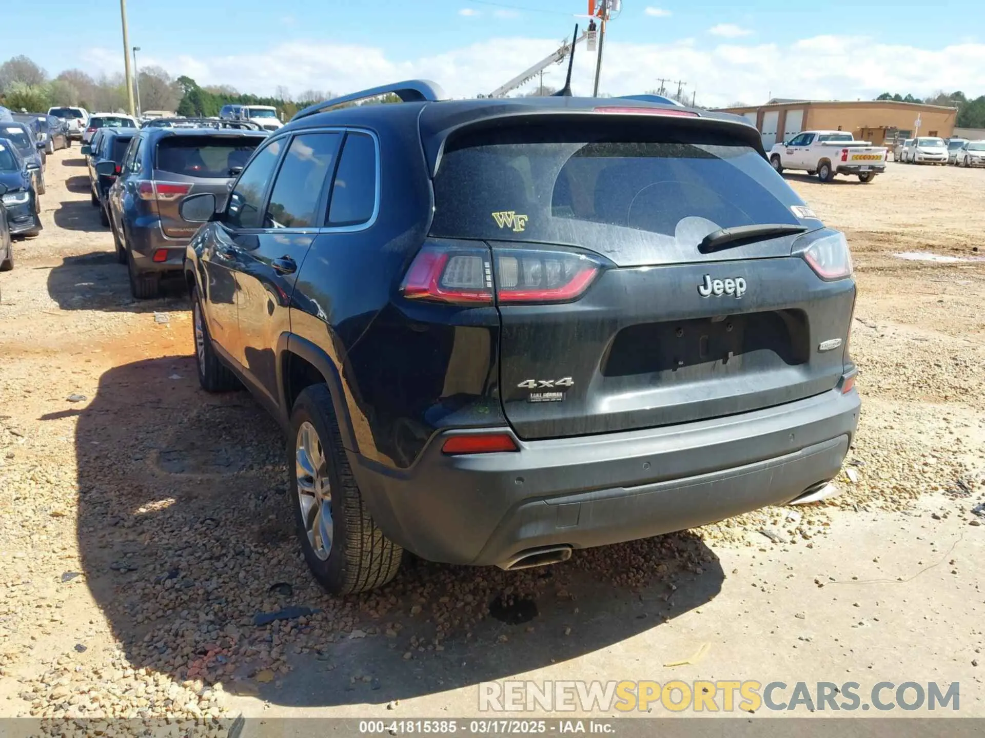 3 Photograph of a damaged car 1C4PJMMX1MD109611 JEEP CHEROKEE 2021