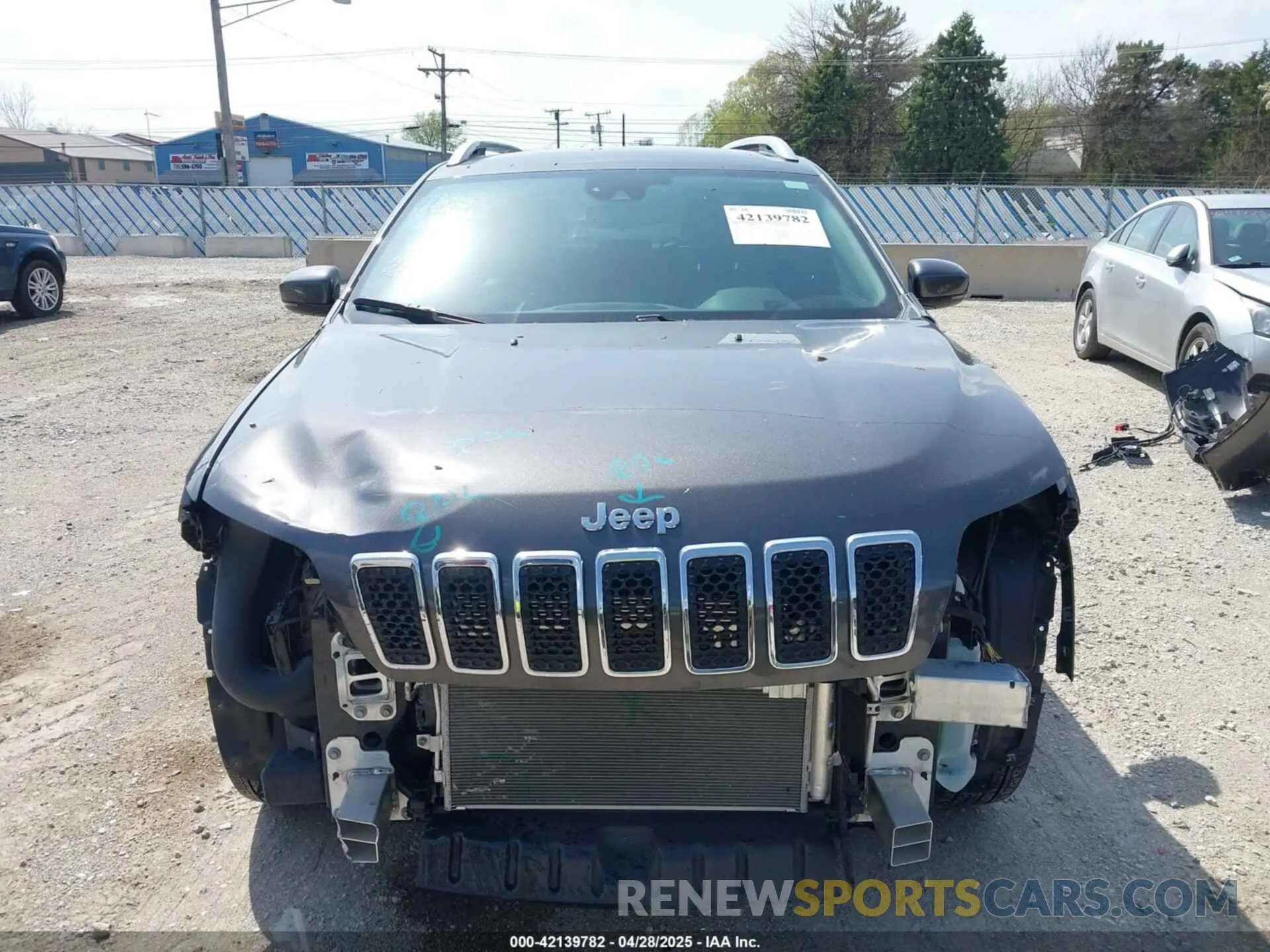 12 Photograph of a damaged car 1C4PJMMX4MD149875 JEEP CHEROKEE 2021
