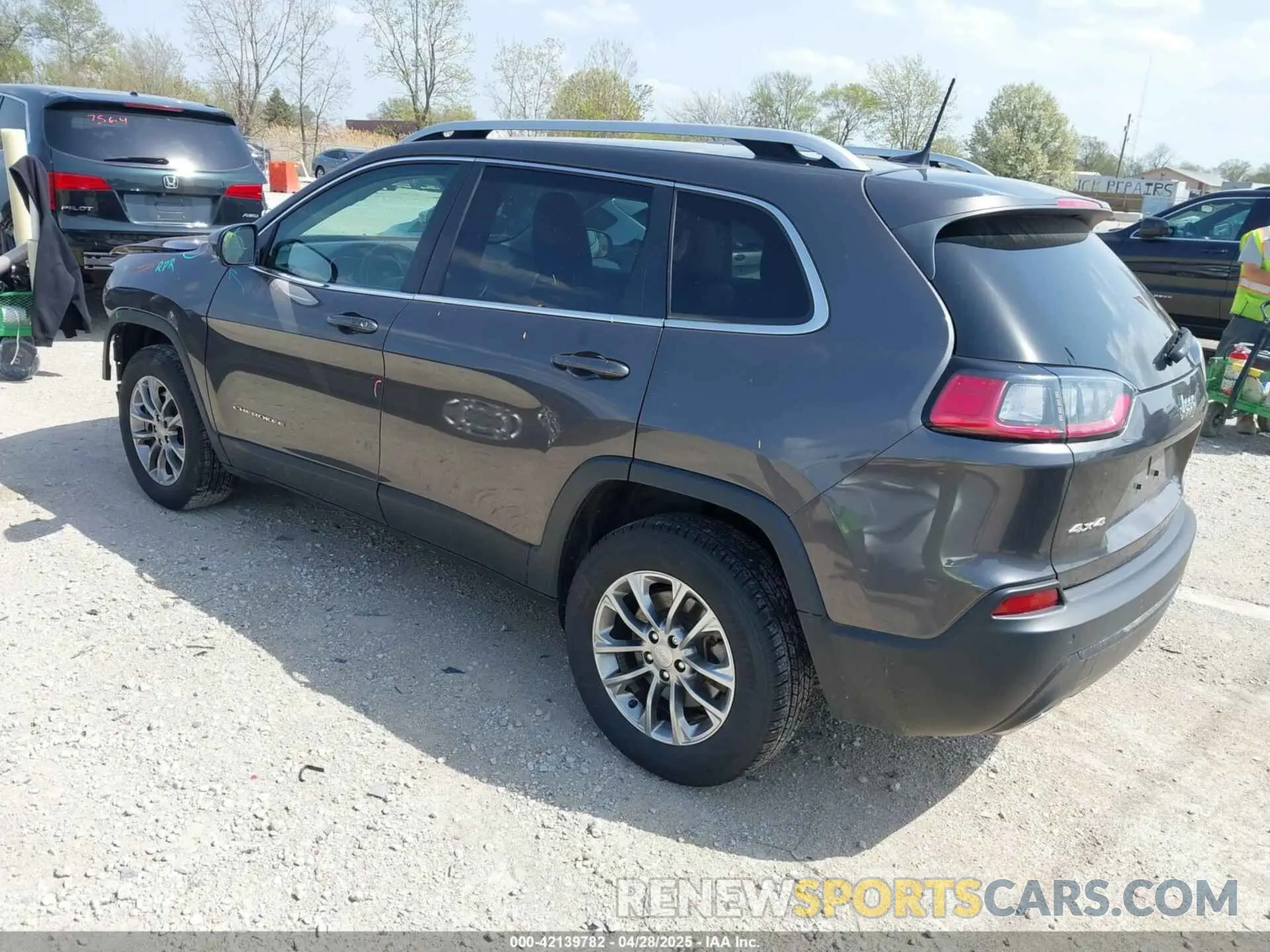 3 Photograph of a damaged car 1C4PJMMX4MD149875 JEEP CHEROKEE 2021