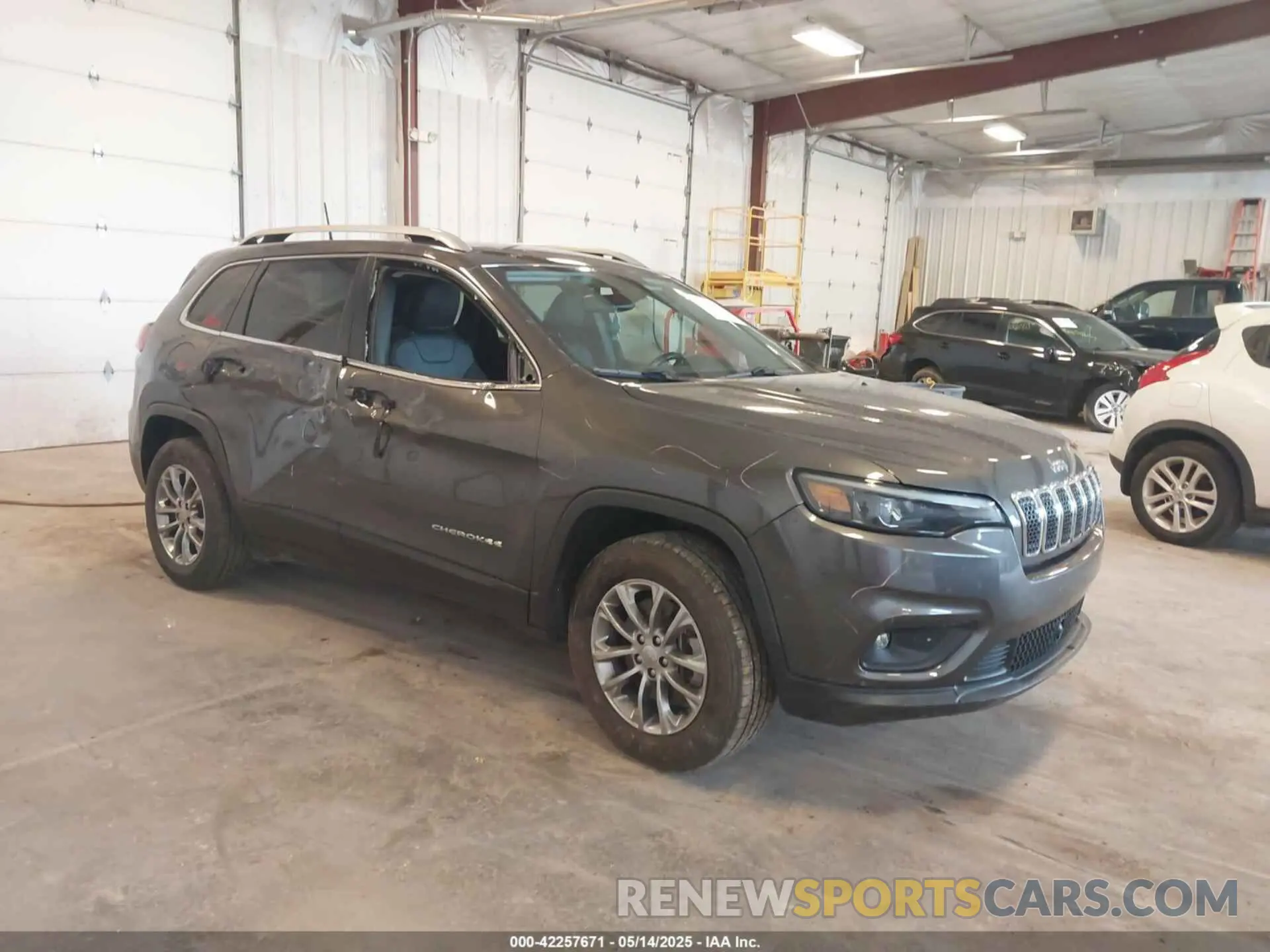 1 Photograph of a damaged car 1C4PJMMX5MD194128 JEEP CHEROKEE 2021