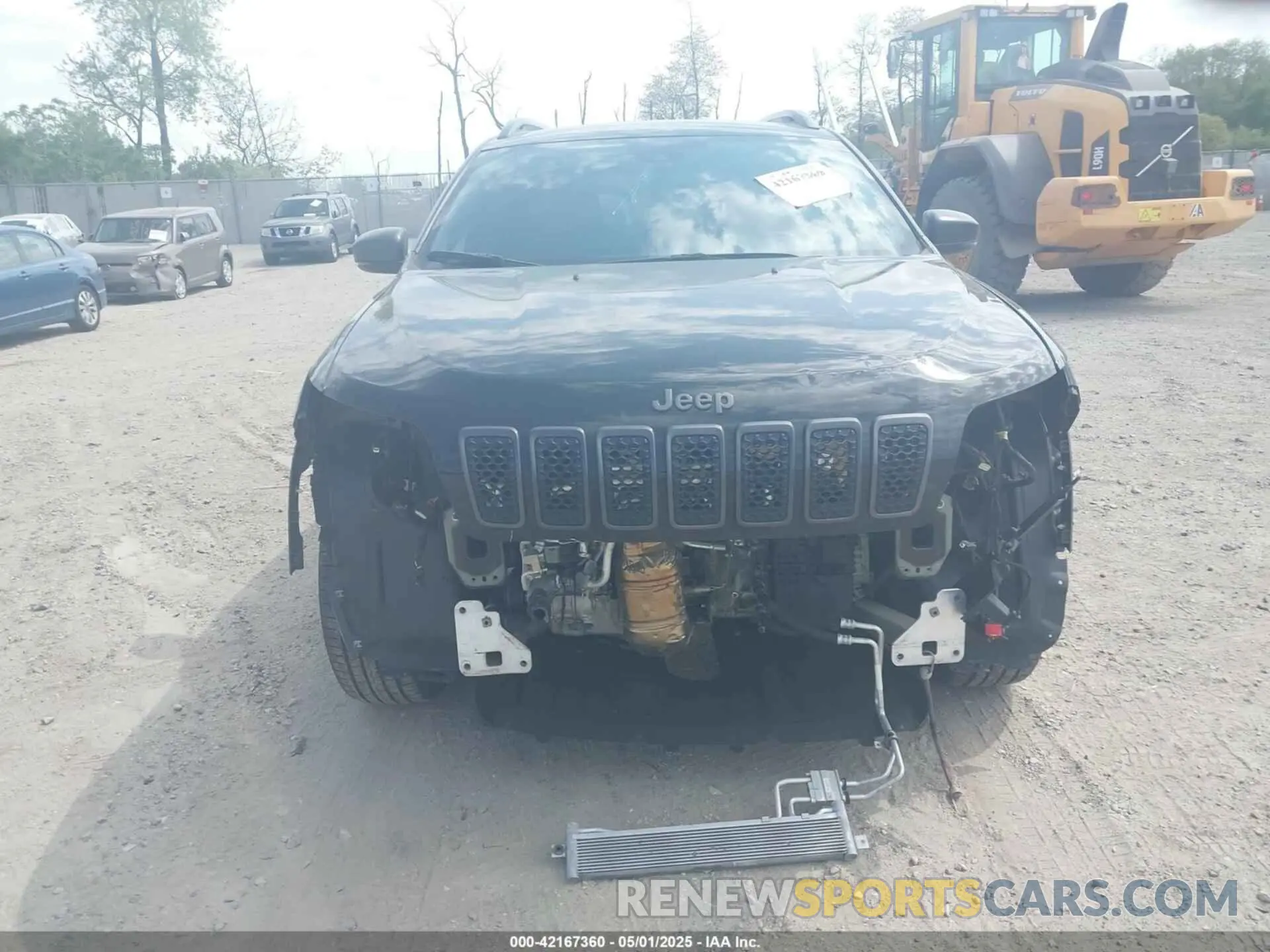 6 Photograph of a damaged car 1C4PJMMX6MD135413 JEEP CHEROKEE 2021