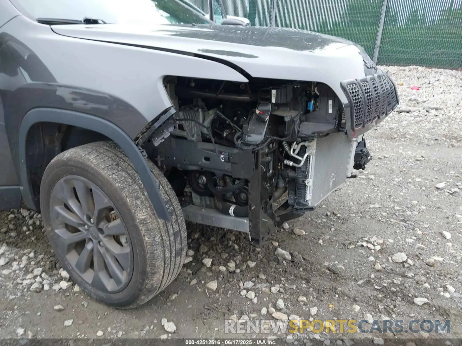 6 Photograph of a damaged car 1C4PJMMX6MD199161 JEEP CHEROKEE 2021