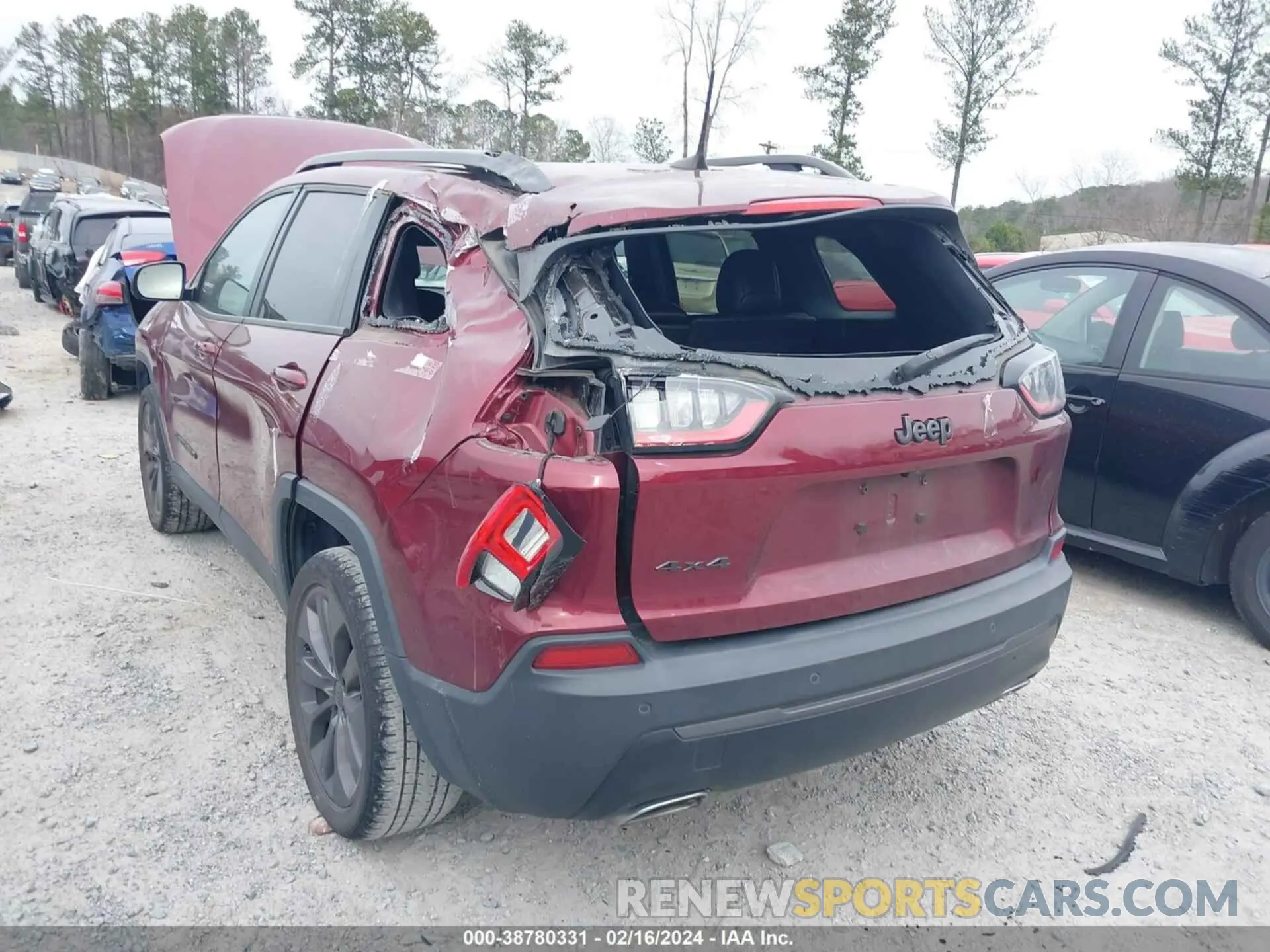 6 Photograph of a damaged car 1C4PJMMX7MD111119 JEEP CHEROKEE 2021