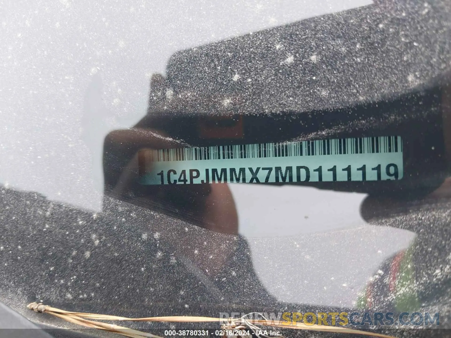 9 Photograph of a damaged car 1C4PJMMX7MD111119 JEEP CHEROKEE 2021