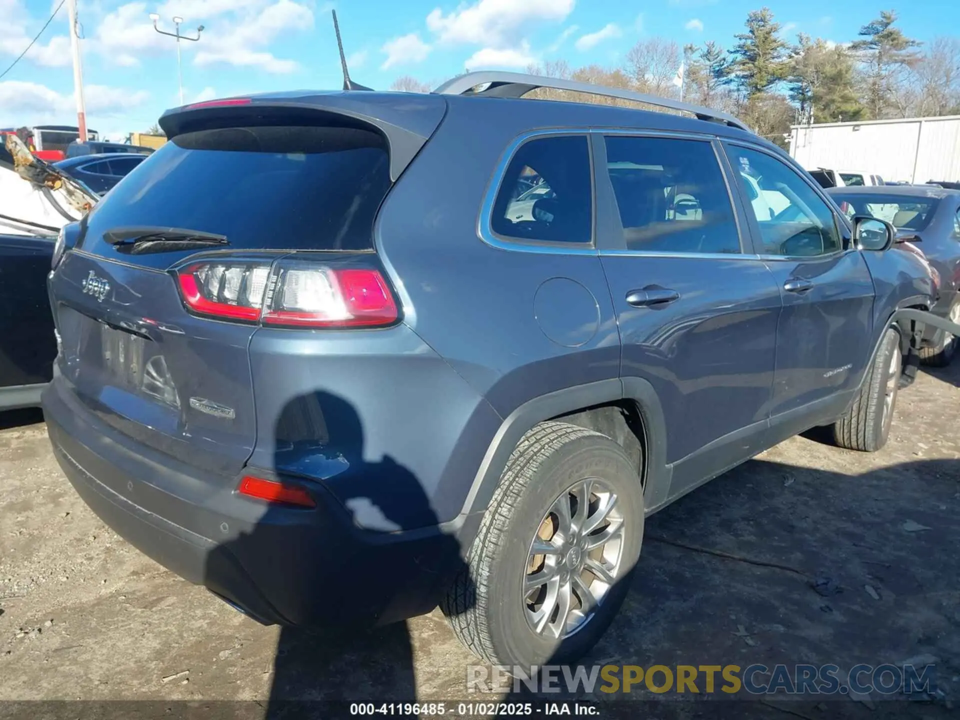 4 Photograph of a damaged car 1C4PJMMX8MD141326 JEEP CHEROKEE 2021