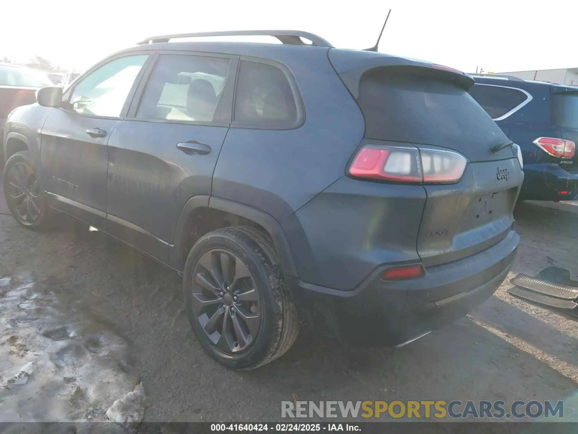 3 Photograph of a damaged car 1C4PJMMXXMD206516 JEEP CHEROKEE 2021