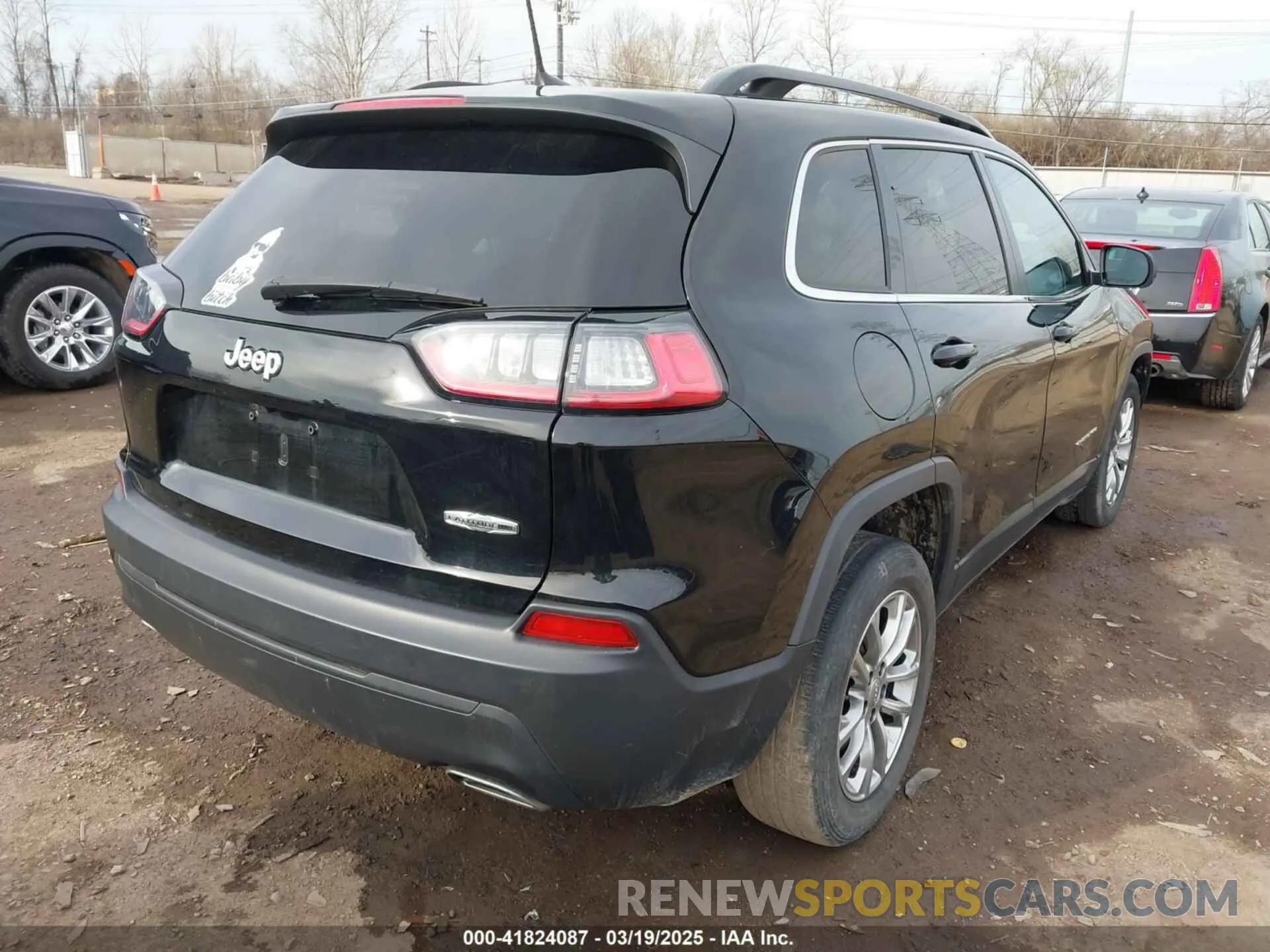 4 Photograph of a damaged car 1C4PJLMX3ND510914 JEEP CHEROKEE 2022