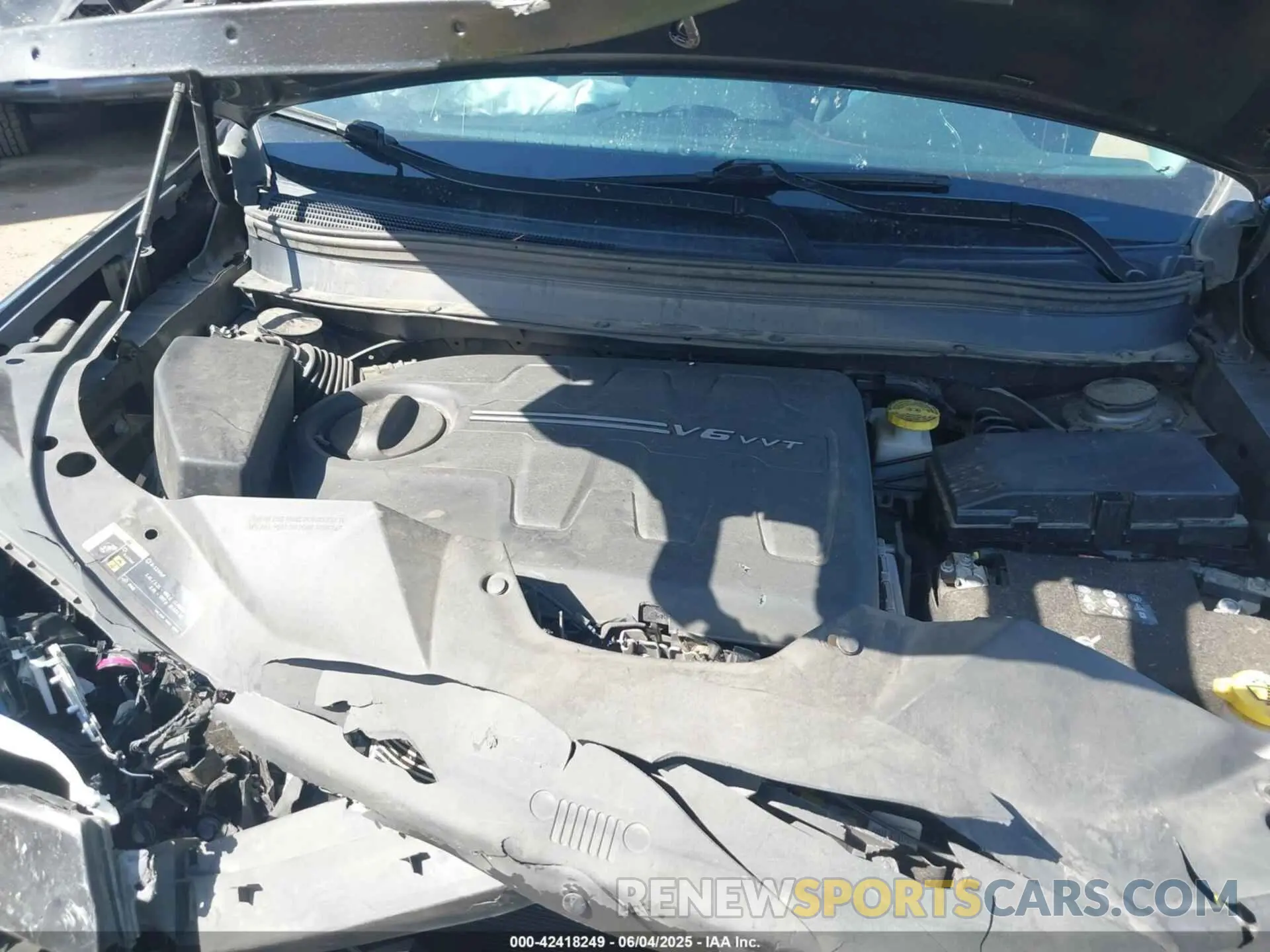 10 Photograph of a damaged car 1C4PJMBX0ND511091 JEEP CHEROKEE 2022