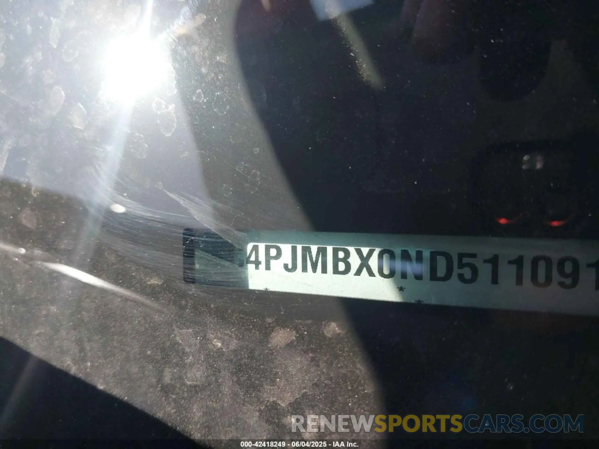 9 Photograph of a damaged car 1C4PJMBX0ND511091 JEEP CHEROKEE 2022