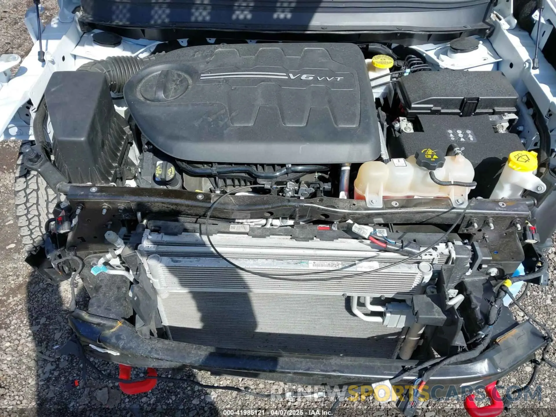 10 Photograph of a damaged car 1C4PJMBX0ND545659 JEEP CHEROKEE 2022