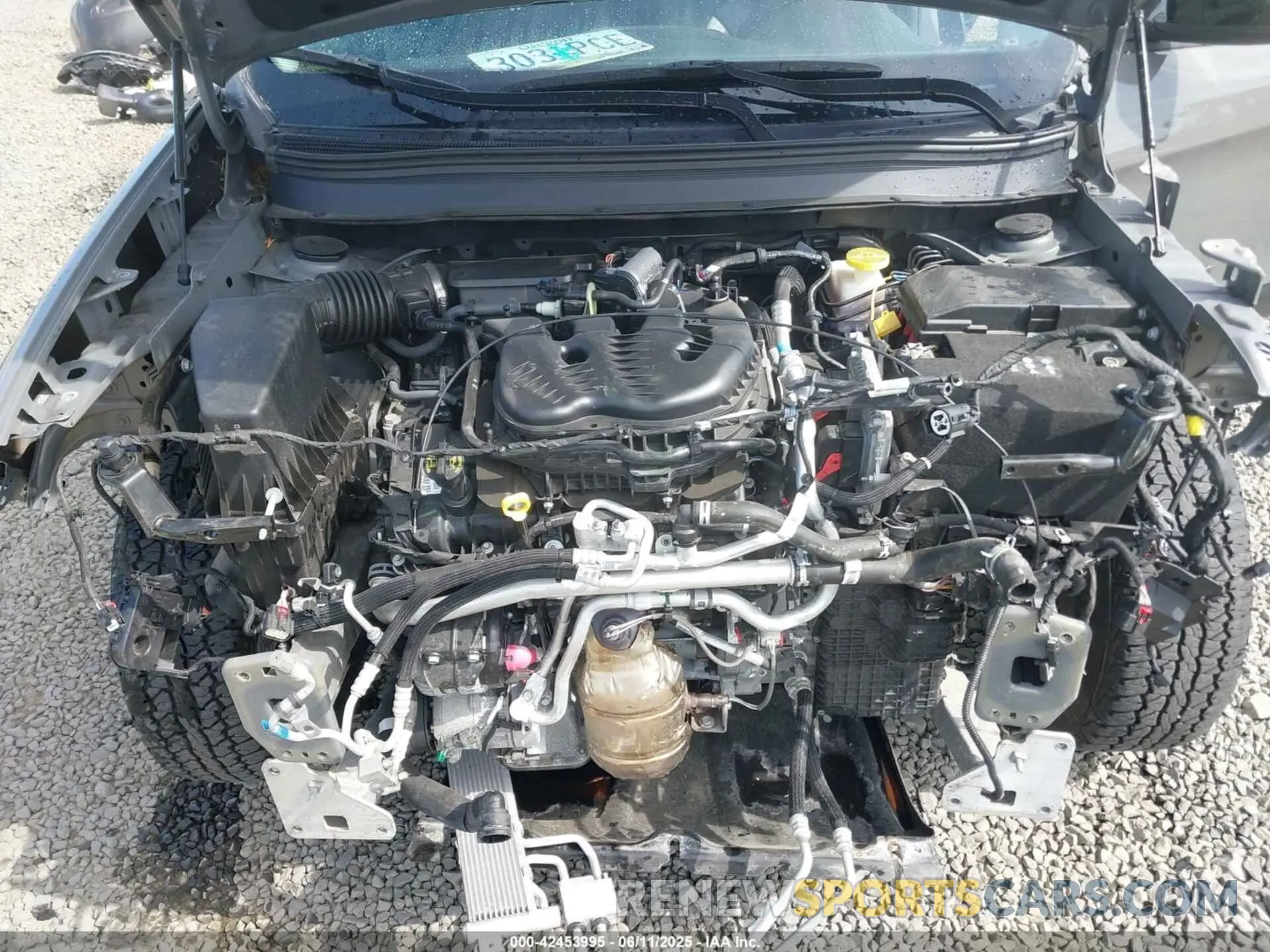 10 Photograph of a damaged car 1C4PJMBX2ND525770 JEEP CHEROKEE 2022