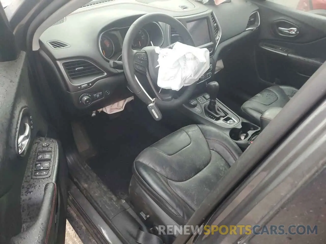 8 Photograph of a damaged car 1C4PJMBX3ND540147 JEEP CHEROKEE 2022