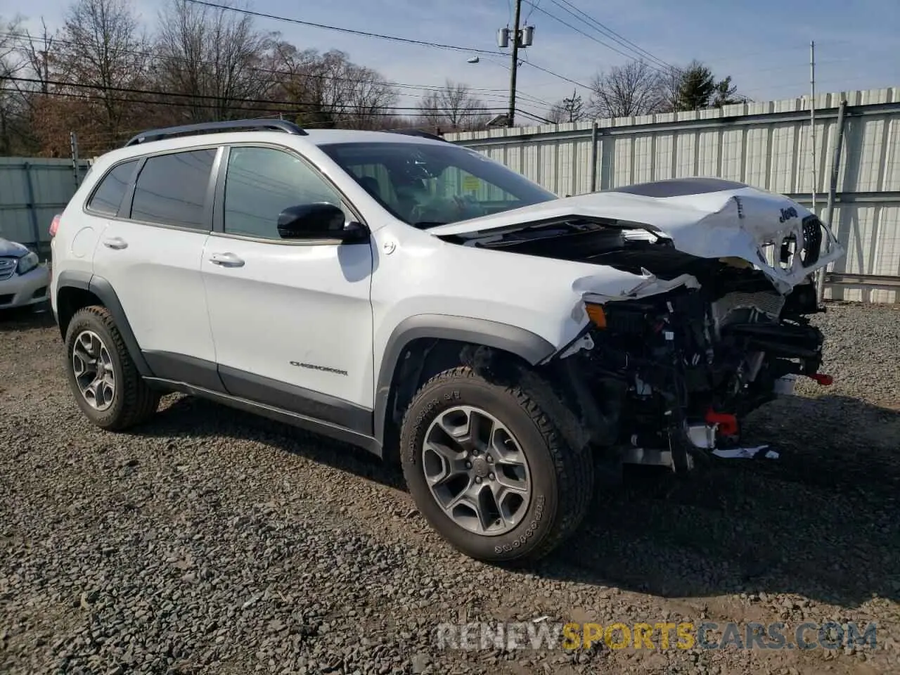 4 Photograph of a damaged car 1C4PJMBX3ND549057 JEEP CHEROKEE 2022