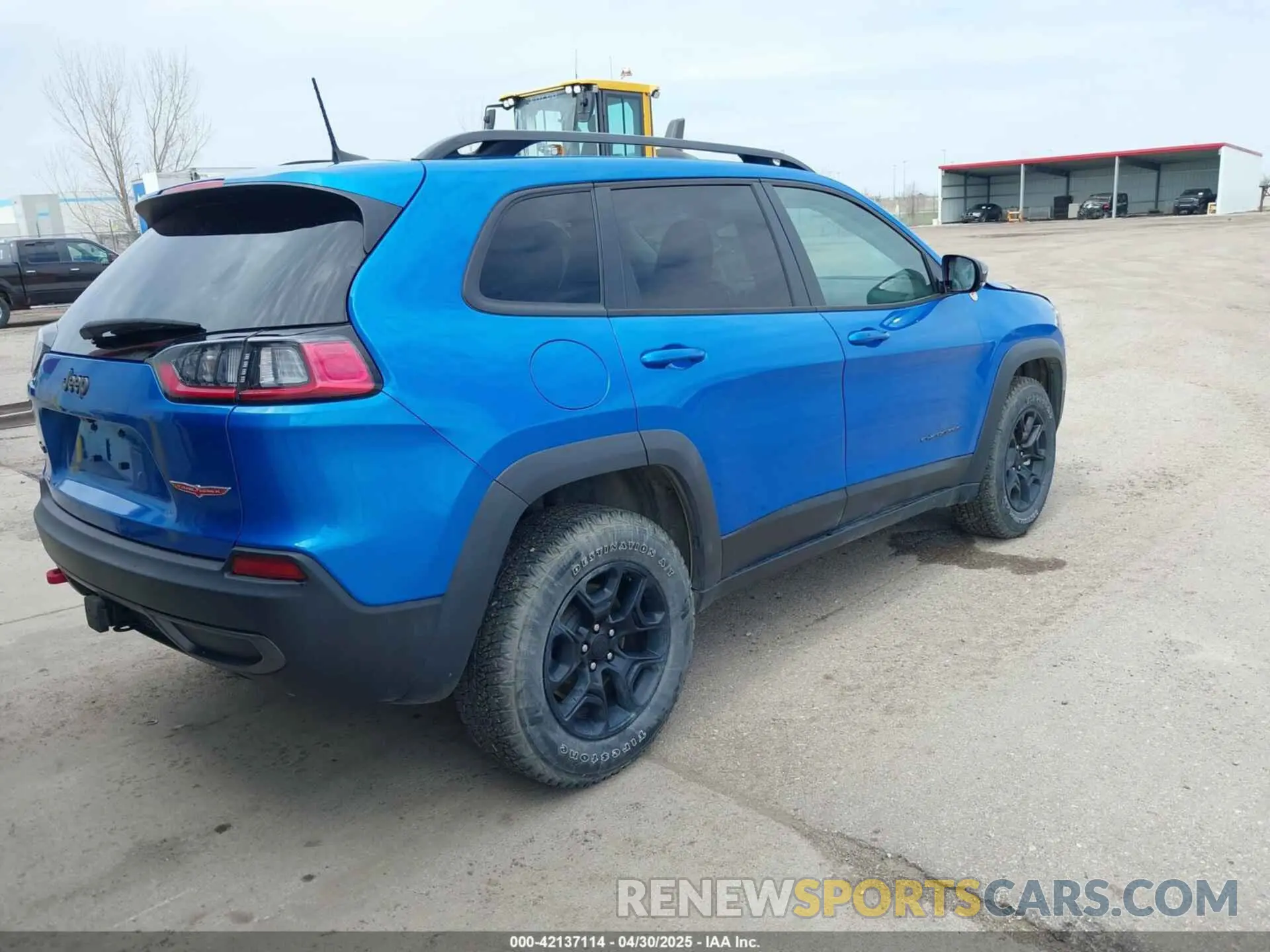4 Photograph of a damaged car 1C4PJMBX4ND513488 JEEP CHEROKEE 2022