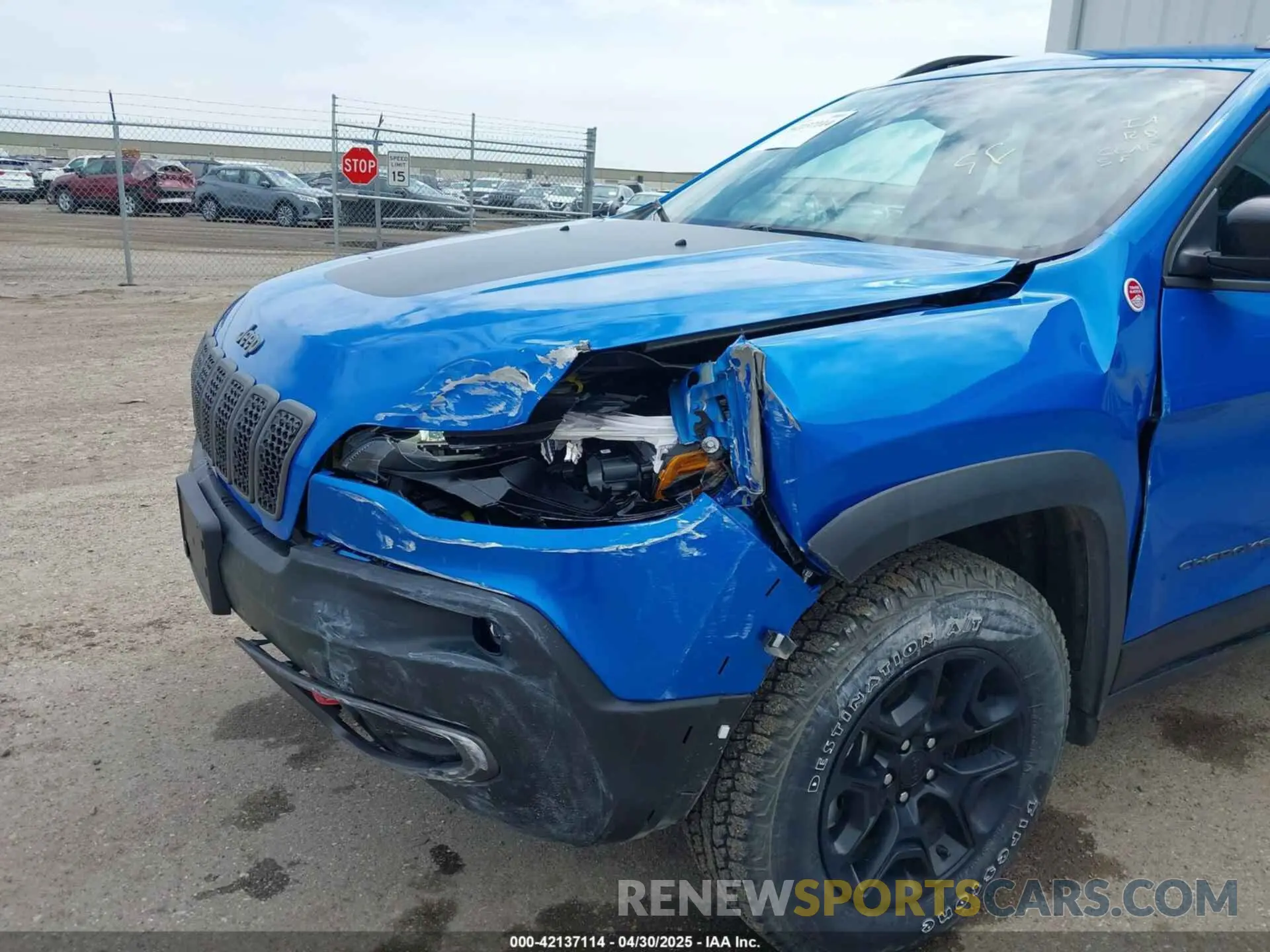 6 Photograph of a damaged car 1C4PJMBX4ND513488 JEEP CHEROKEE 2022